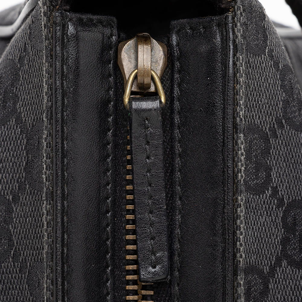 Gucci Gucci Canvas Pochette (SHF-17969)