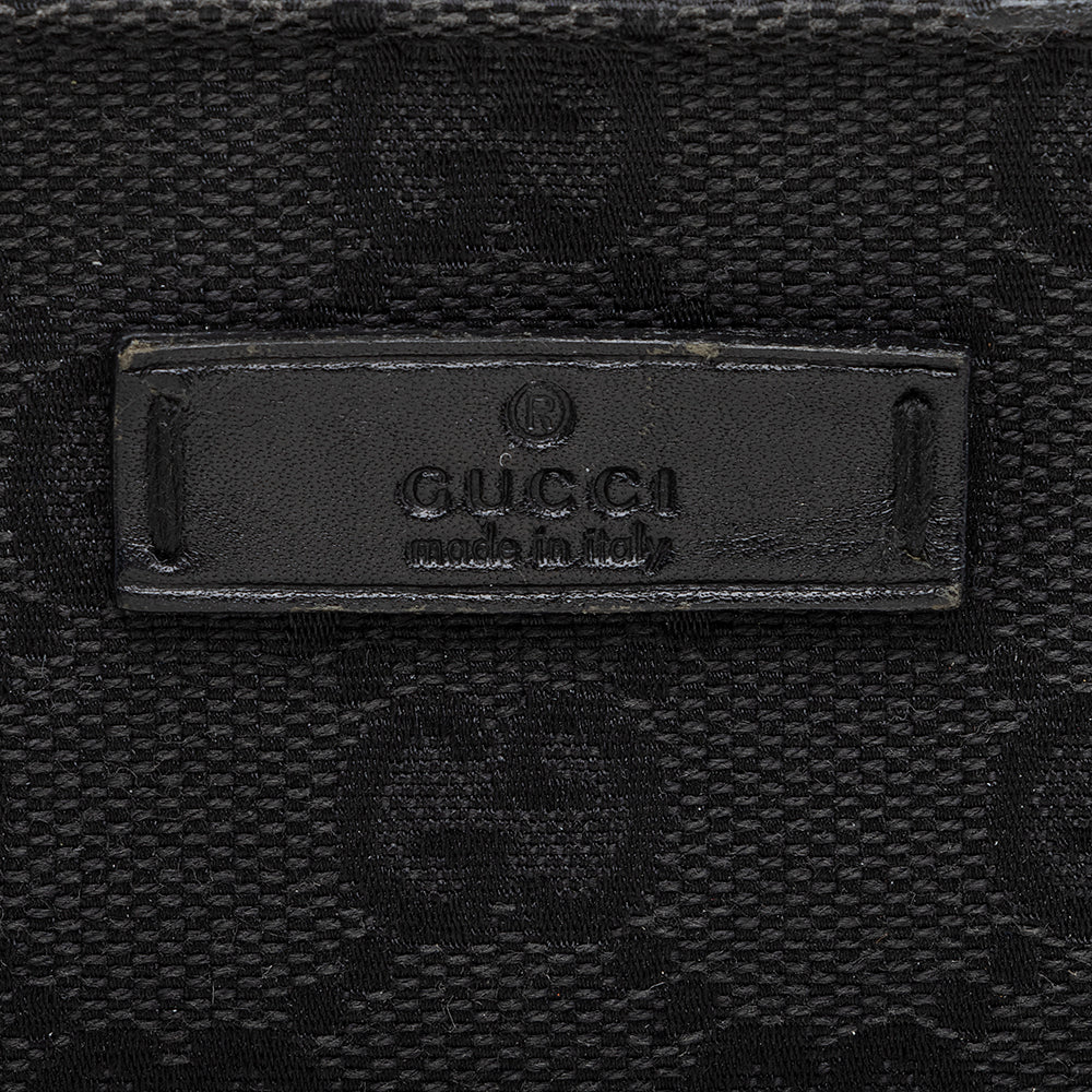 Gucci Gucci Canvas Pochette (SHF-17969)