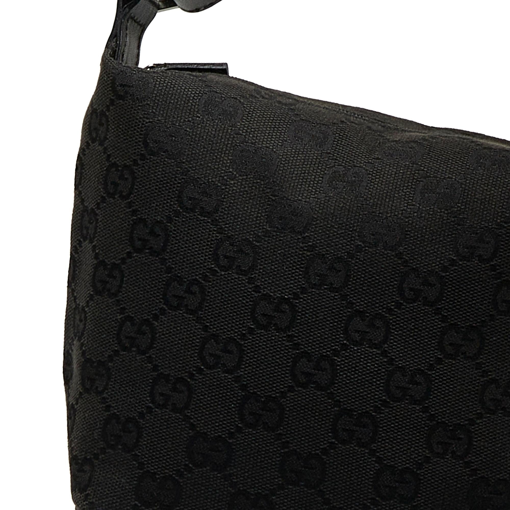 Gucci GG Canvas Pochette (SHG-iXEZ0N)