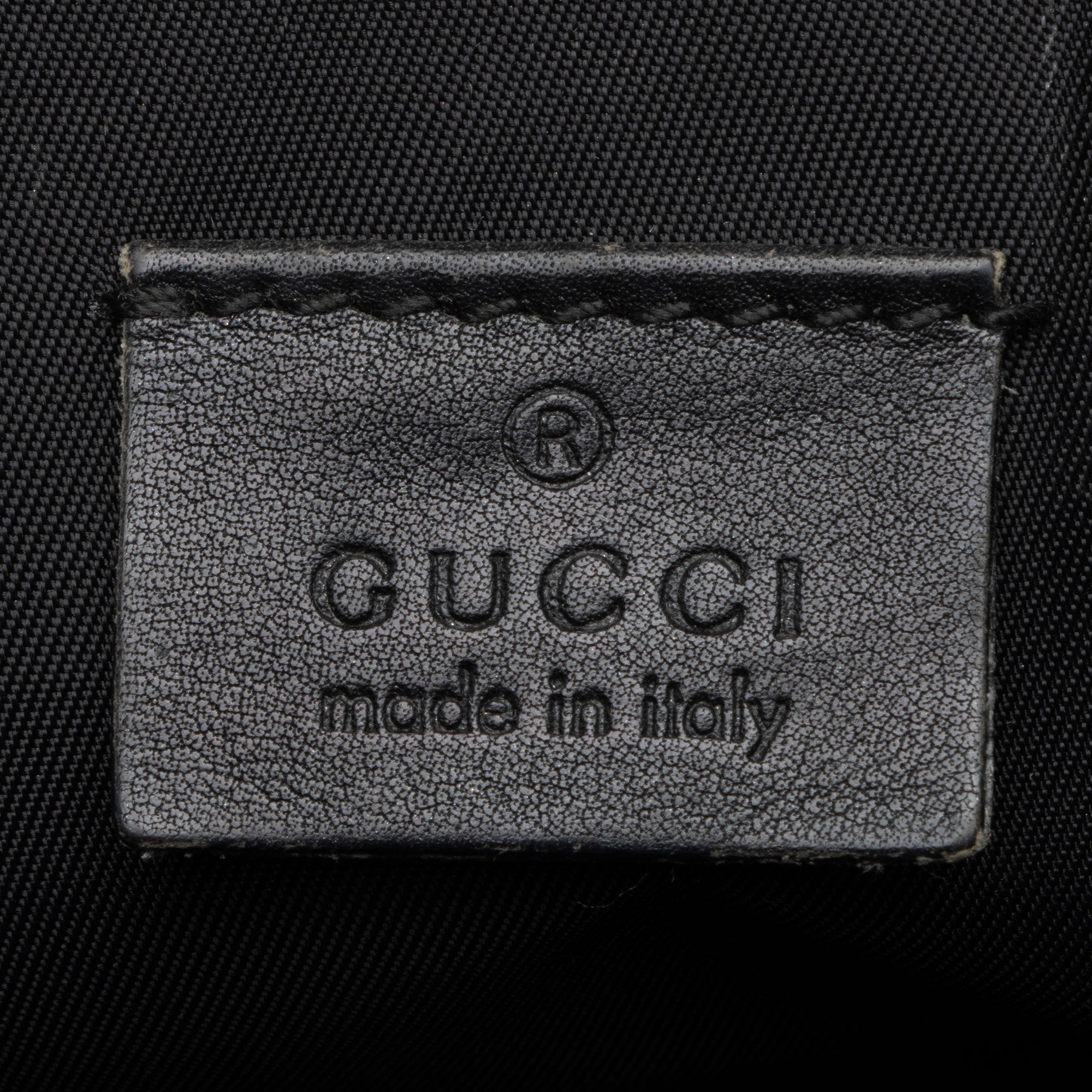 Gucci GG Canvas Pochette (SHF-4m4QYq)