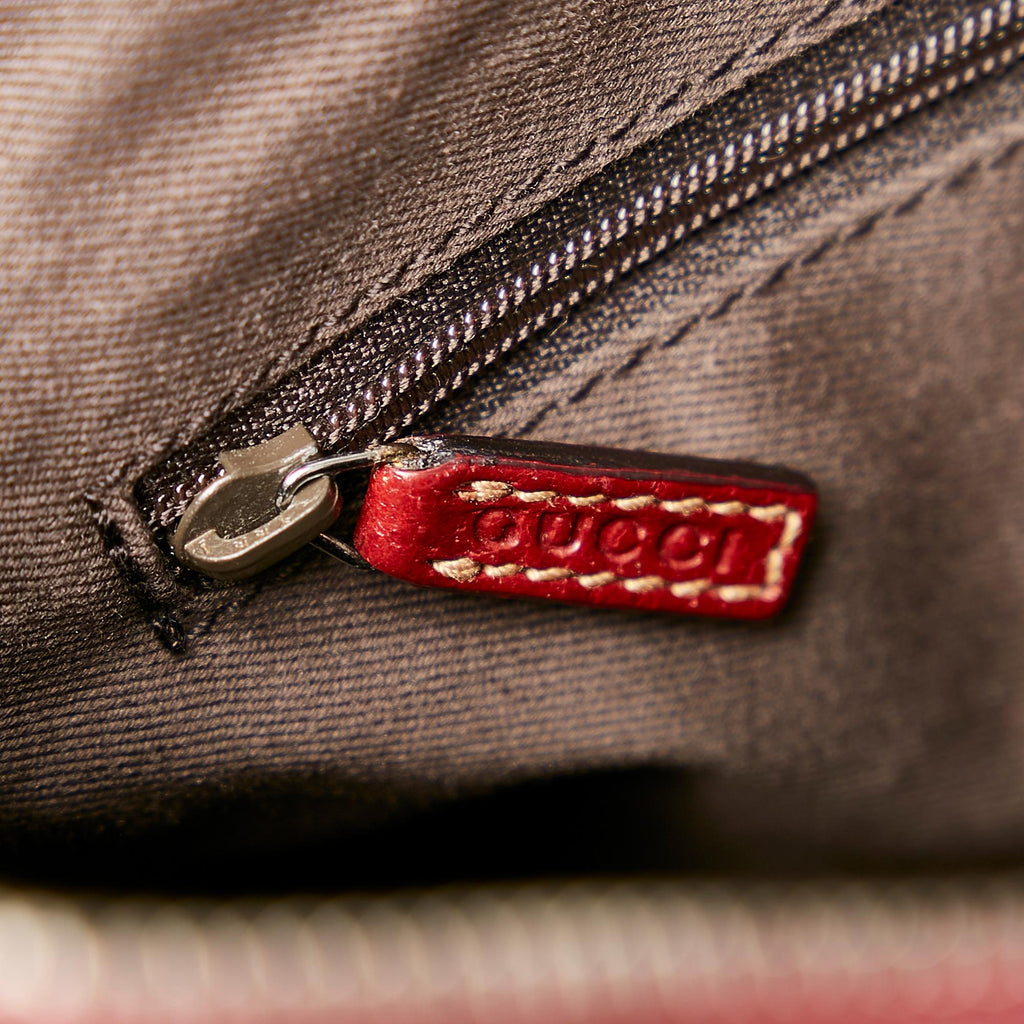 Gucci Gucci Canvas Pop Hobo Bag (SHG-29872)
