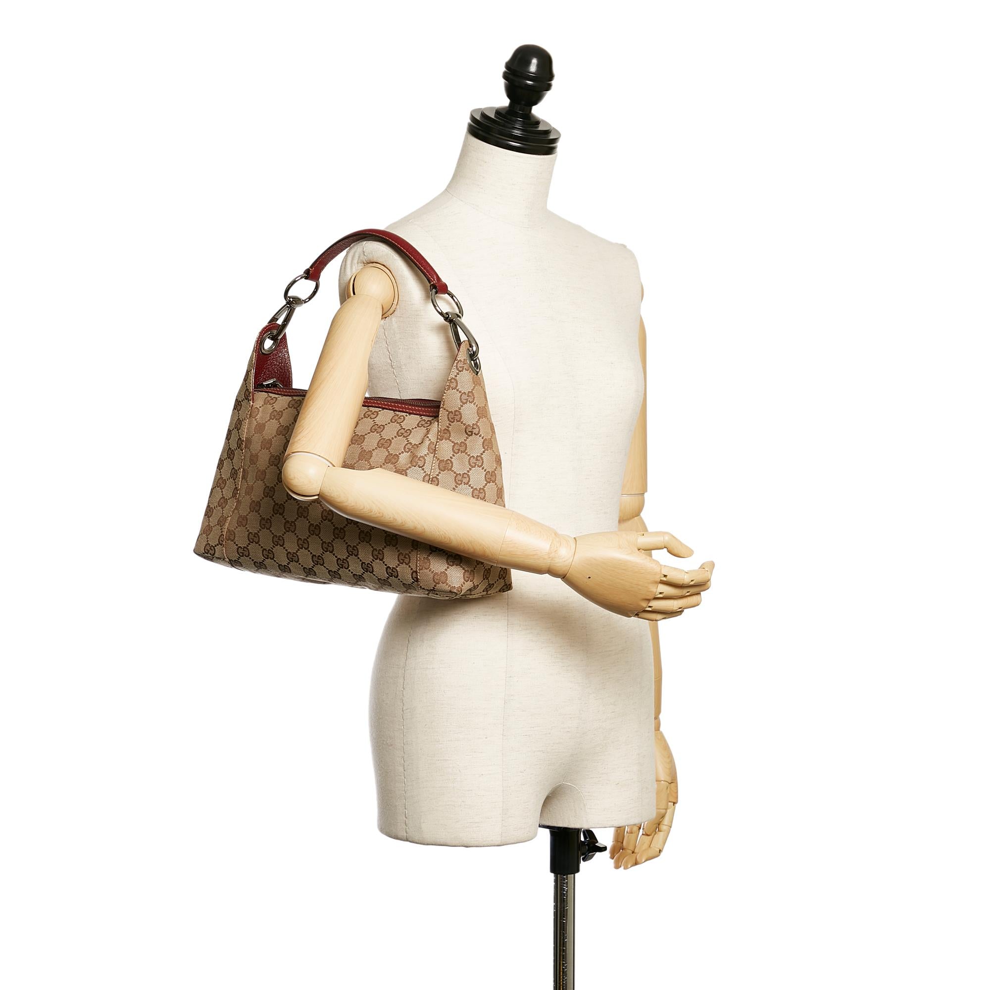 Gucci Gucci Canvas Pop Hobo Bag (SHG-29872)