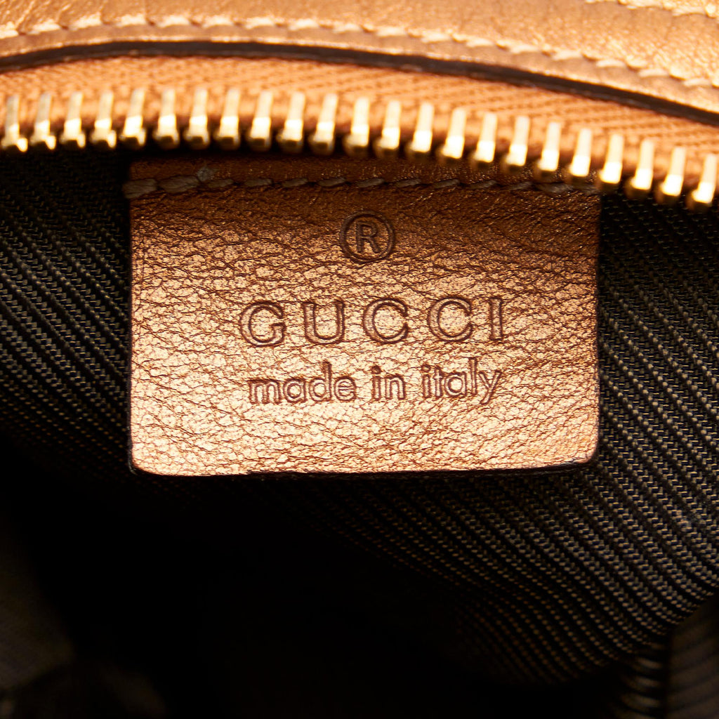 Gucci GG Canvas Pouch (SHG-r3KPhH)