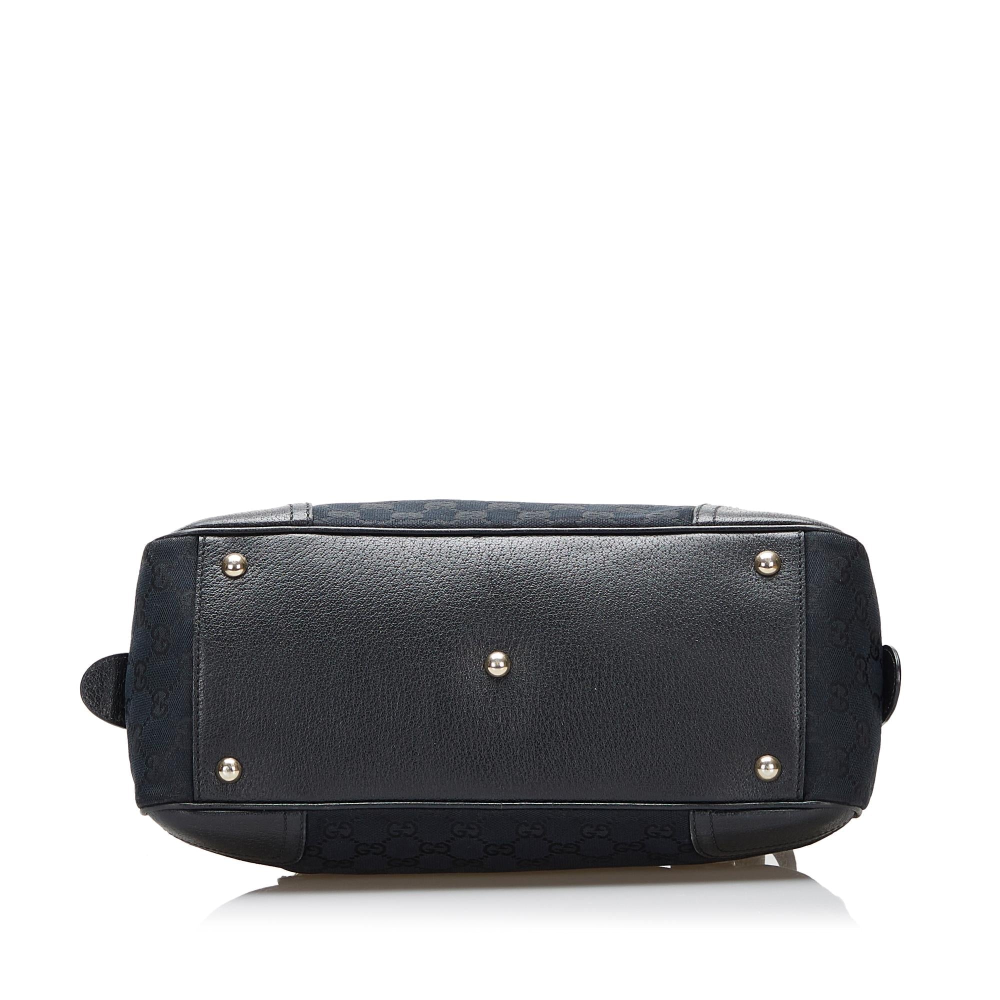 Gucci GG Canvas Princy Handbag (SHG-MdPlET)