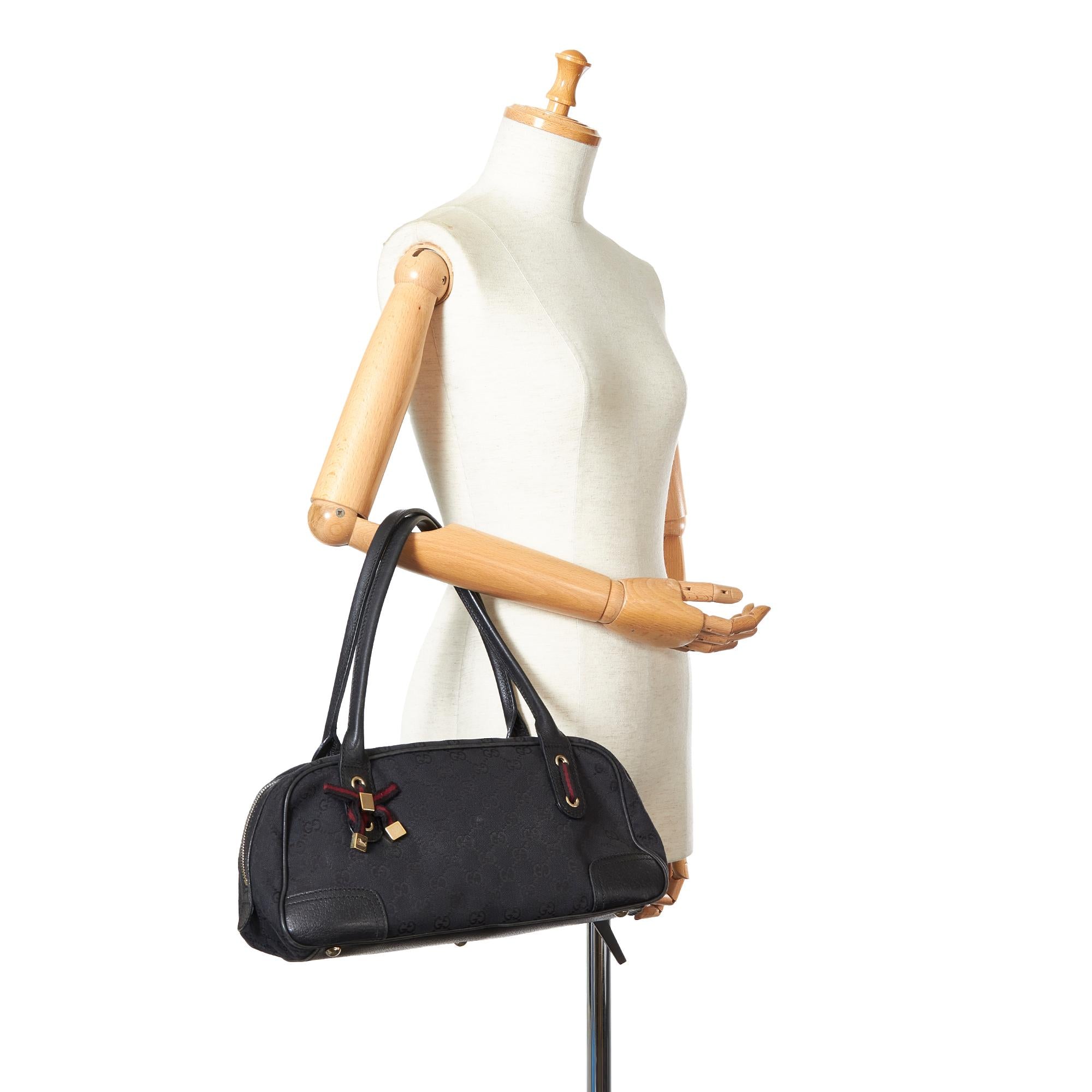 Gucci Gucci Canvas Princy Shoulder Bag (SHG-25789)