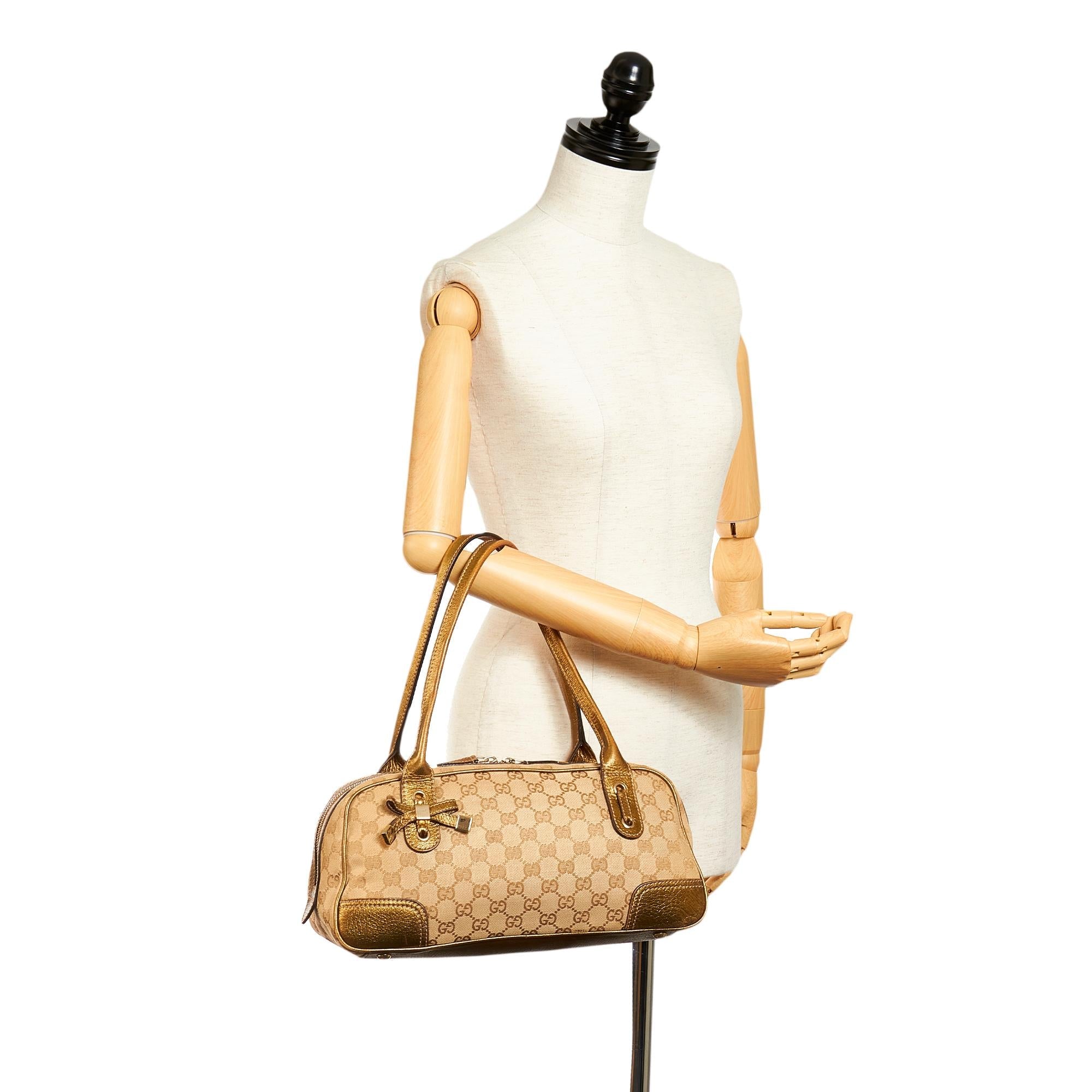 Gucci Gucci Canvas Princy Shoulder Bag (SHG-27459)