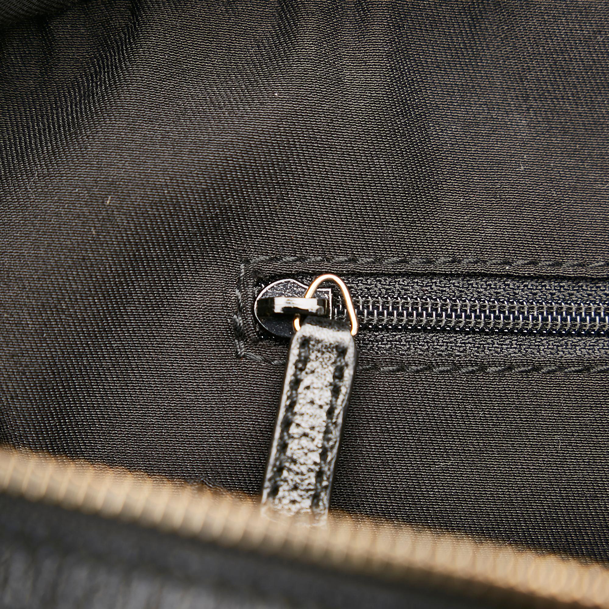 Gucci Gucci Canvas Princy Shoulder Bag (SHG-28052)