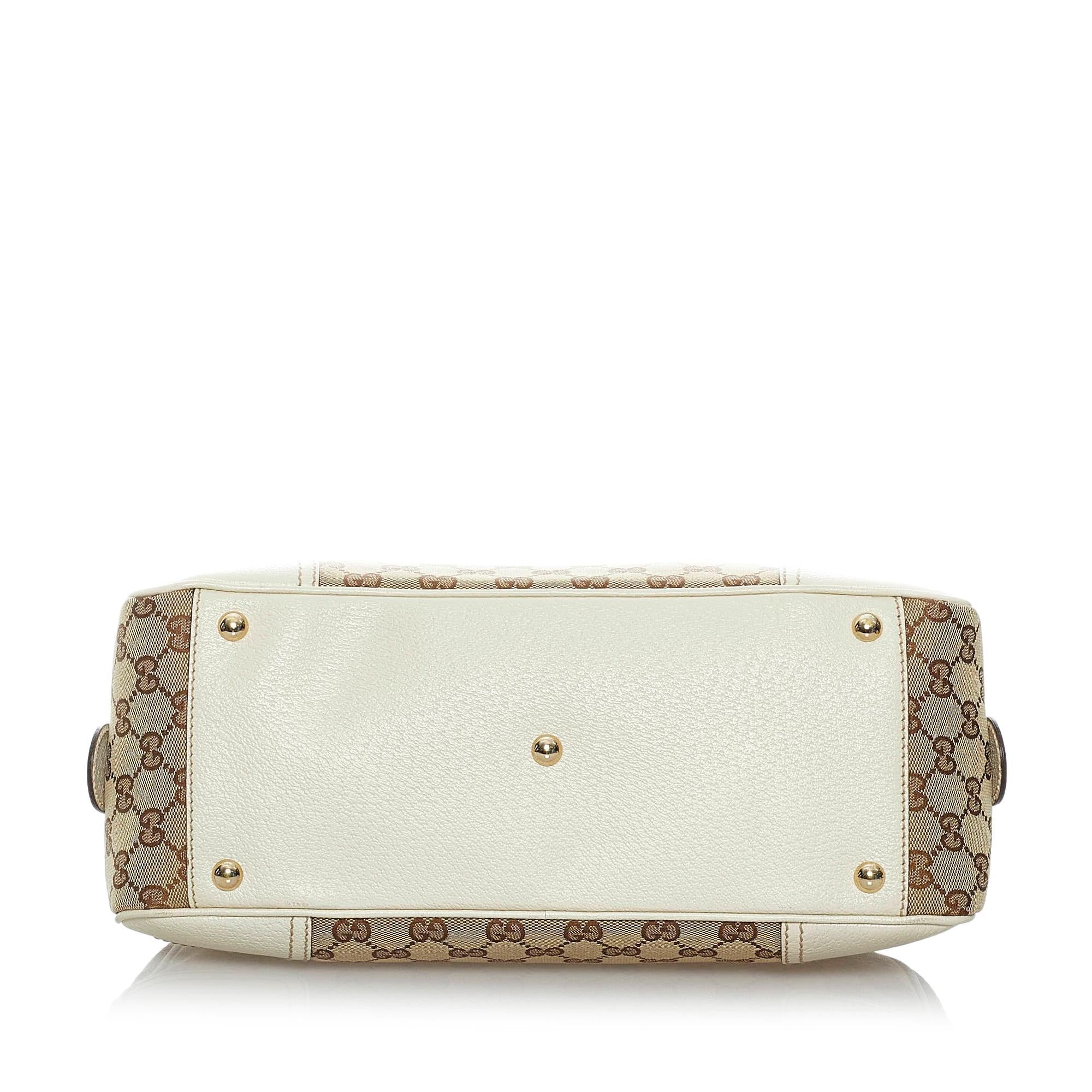 Gucci Gucci Canvas Princy Shoulder Bag (SHG-29310)