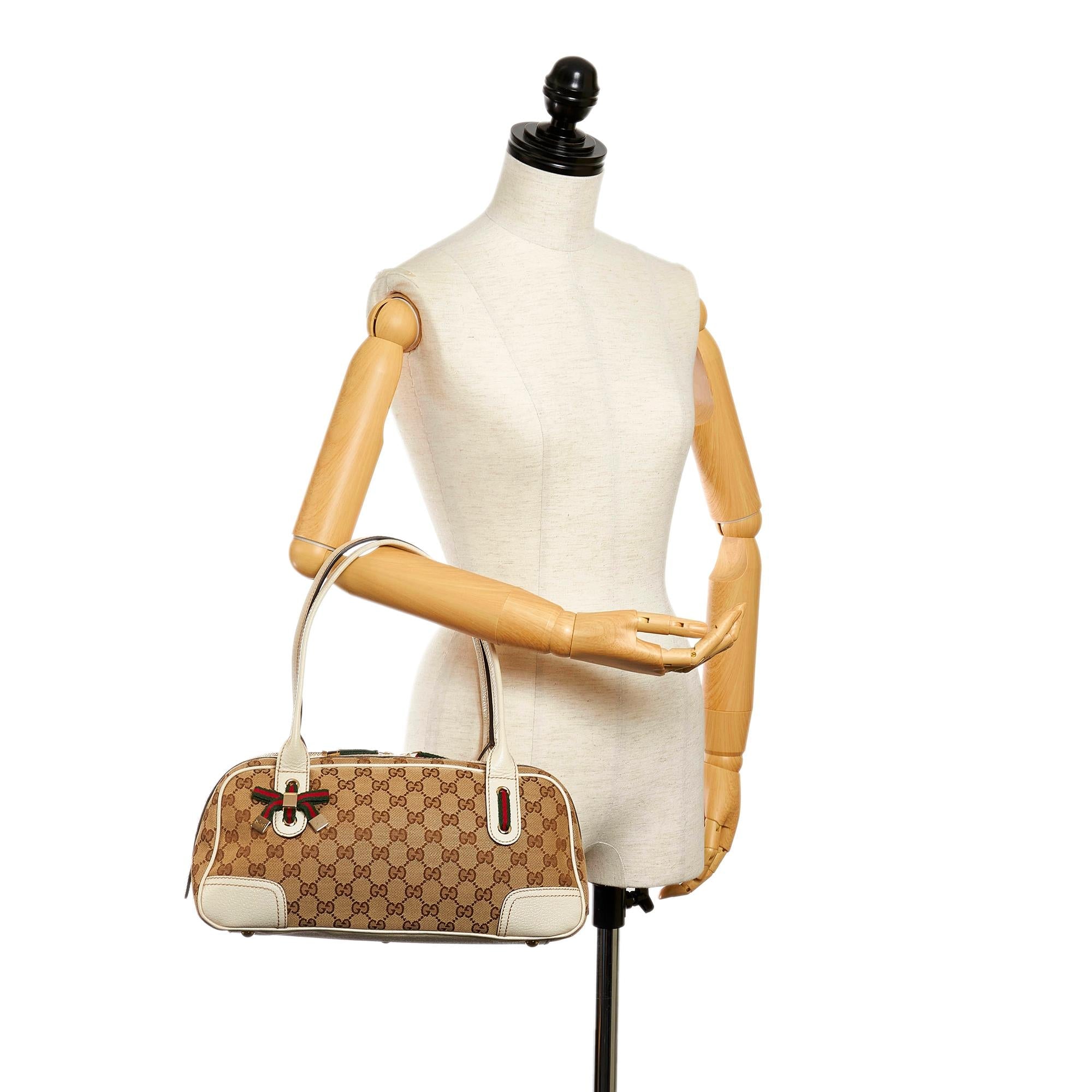 Gucci Gucci Canvas Princy Shoulder Bag (SHG-29310)