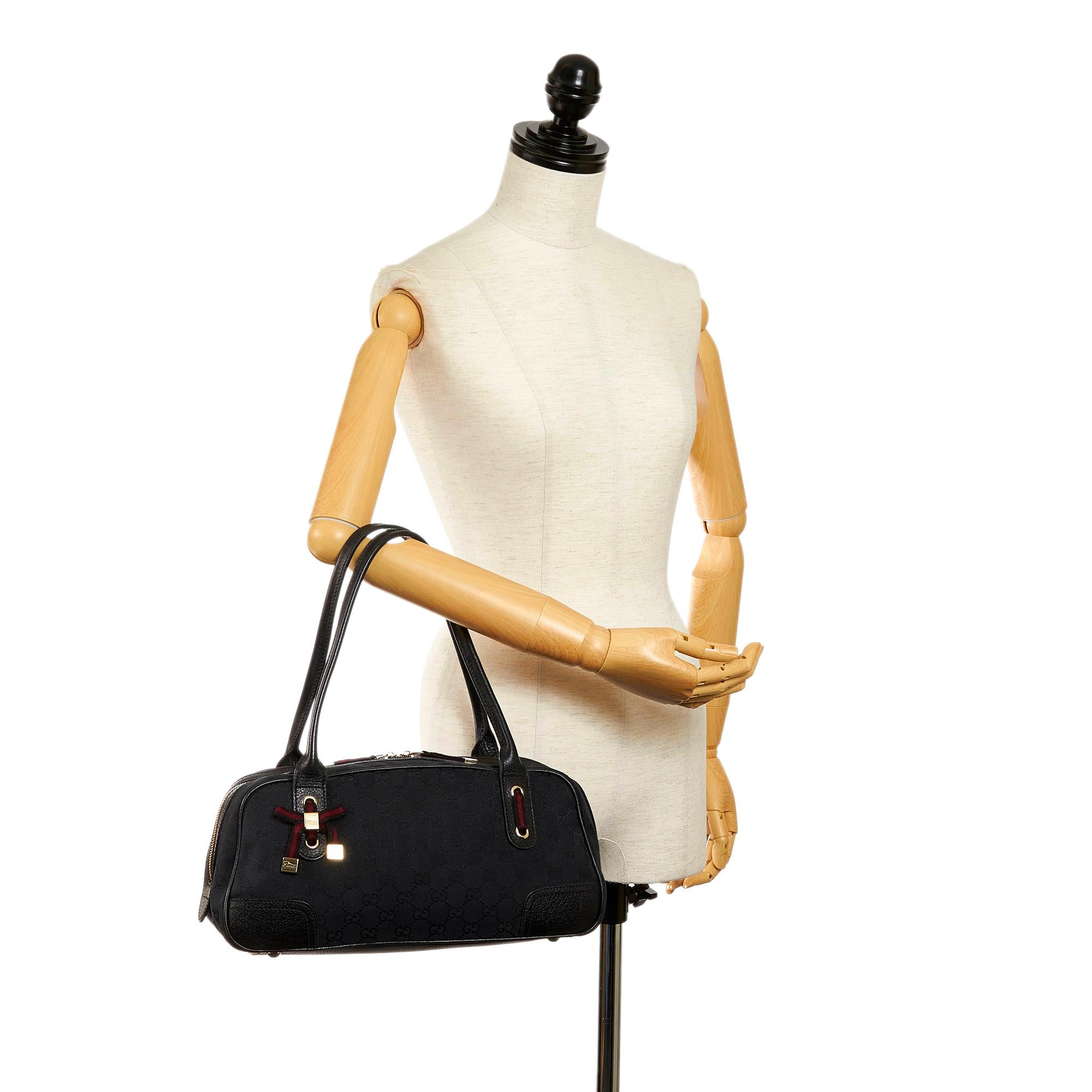 Gucci Gucci Canvas Princy Shoulder Bag (SHG-30744)