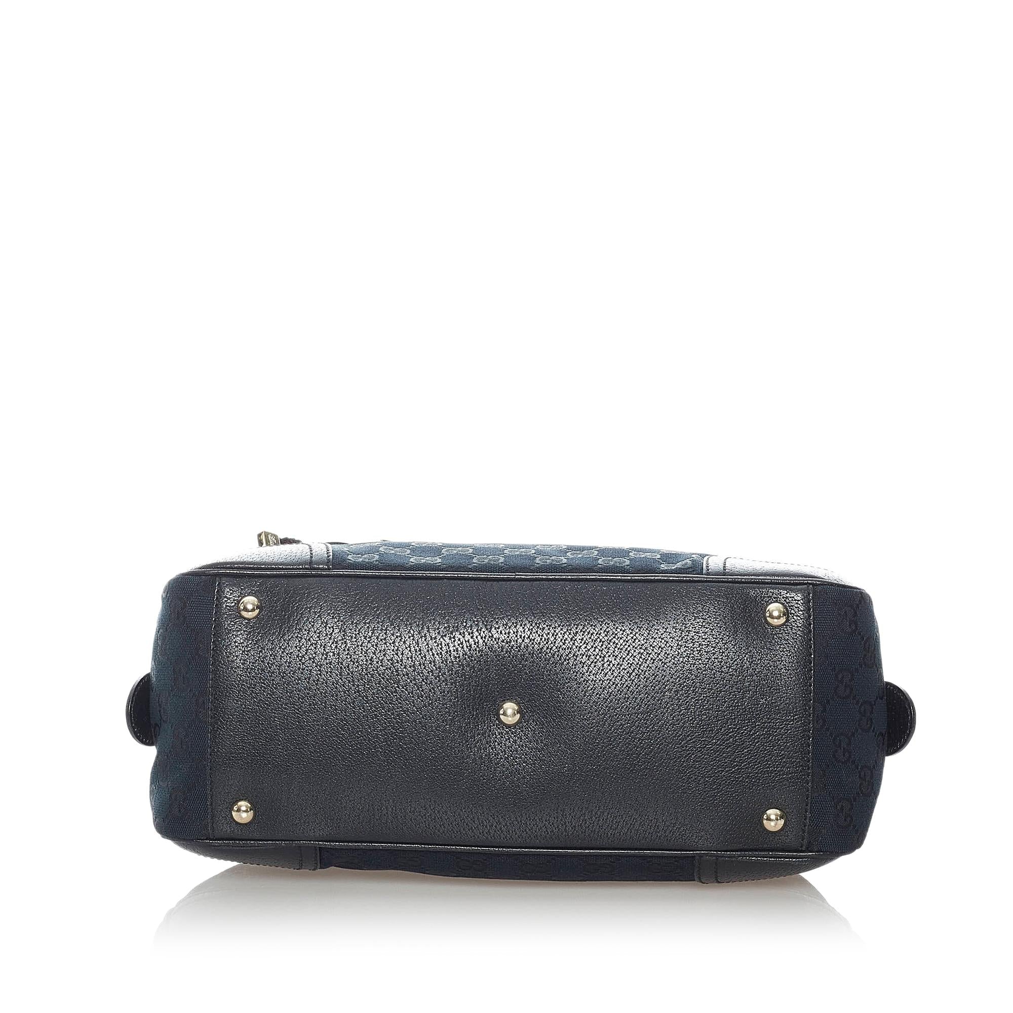 Gucci Gucci Canvas Princy Shoulder Bag (SHG-30931)