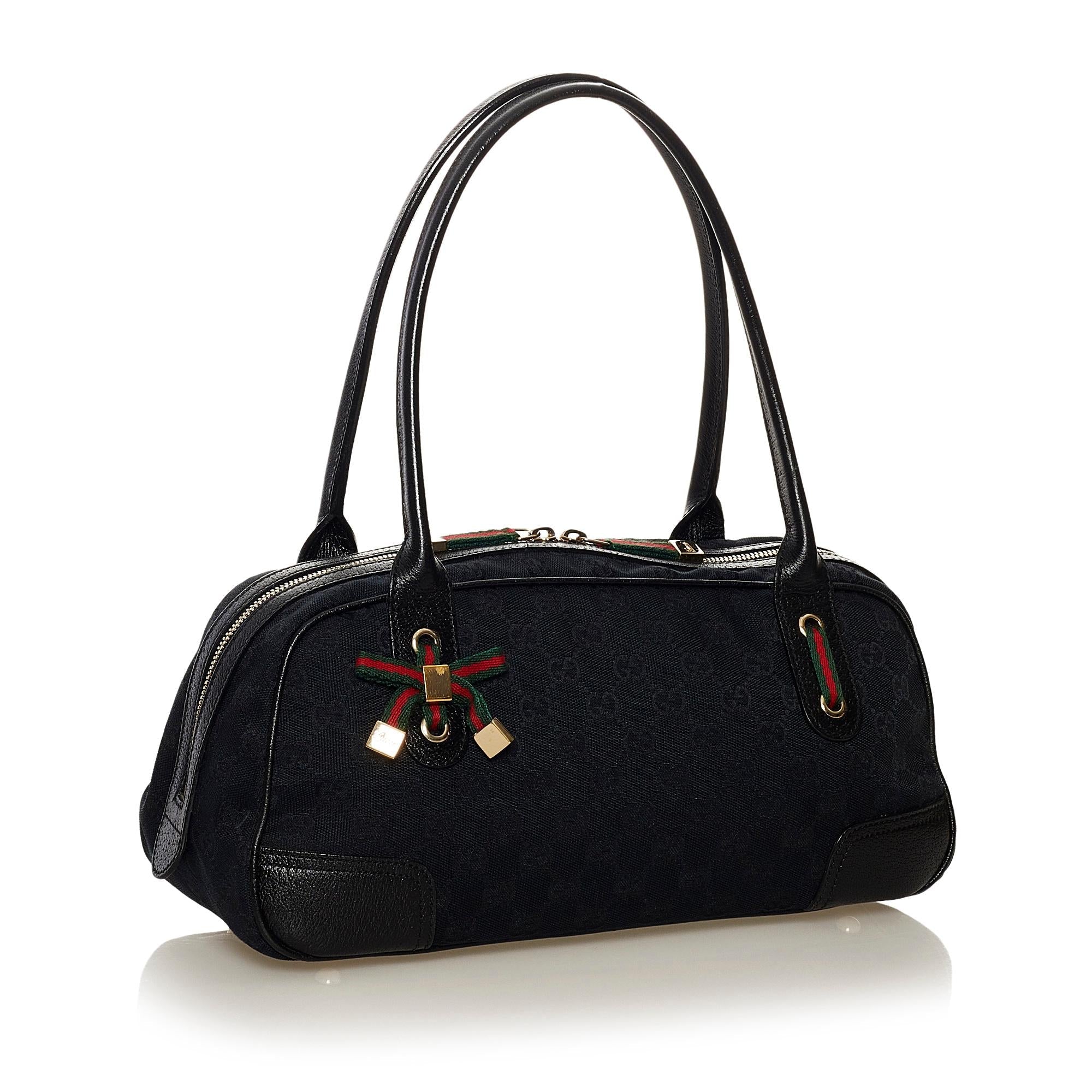 Gucci Gucci Canvas Princy Shoulder Bag (SHG-33089)