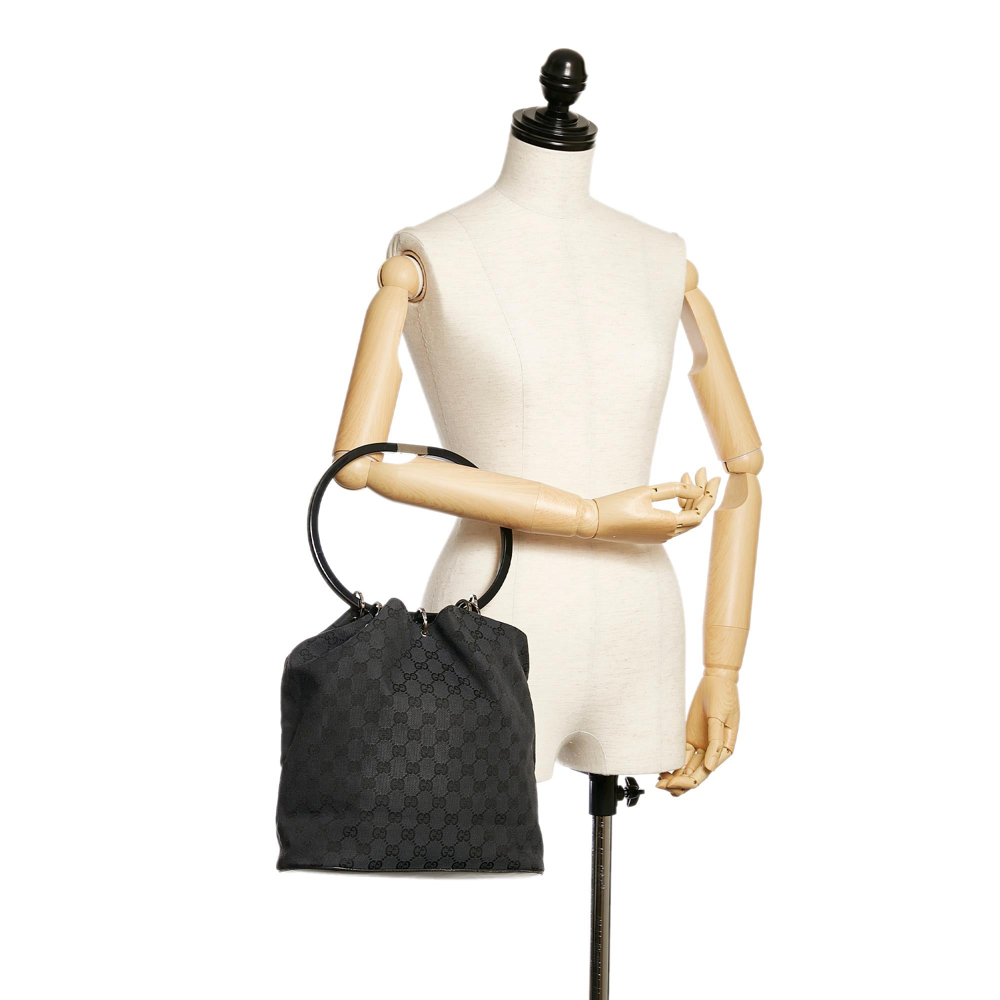 Gucci Gucci Canvas Ring Handle Handbag (SHG-28500)