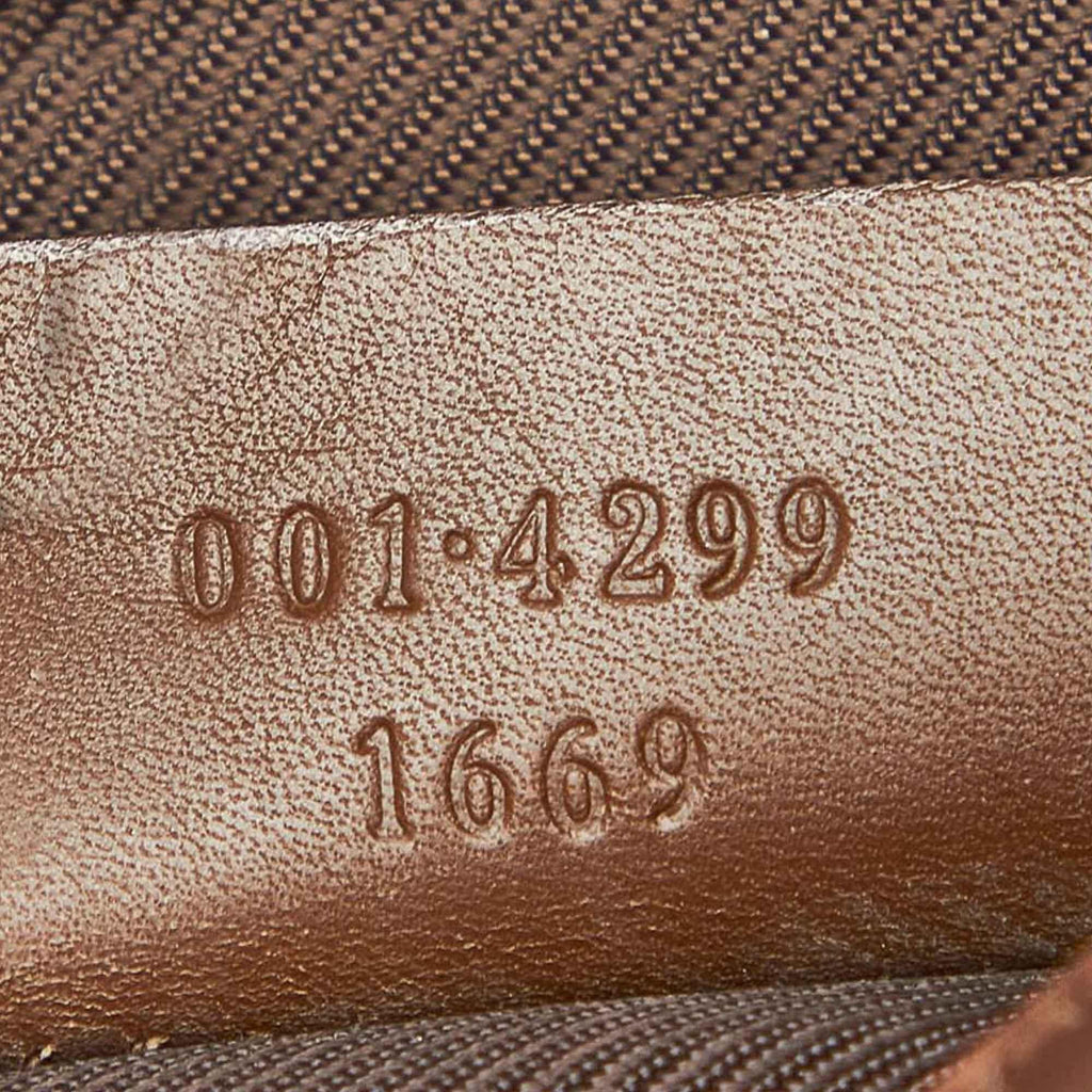 Gucci Gucci Canvas Shoulder Bag (SHG-19561)