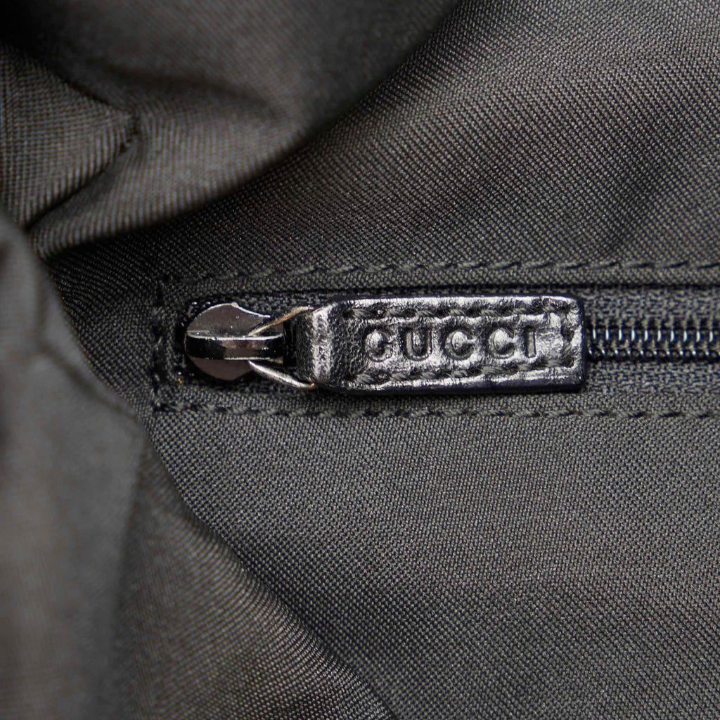 Gucci Gucci Canvas Shoulder Bag (SHG-20762)