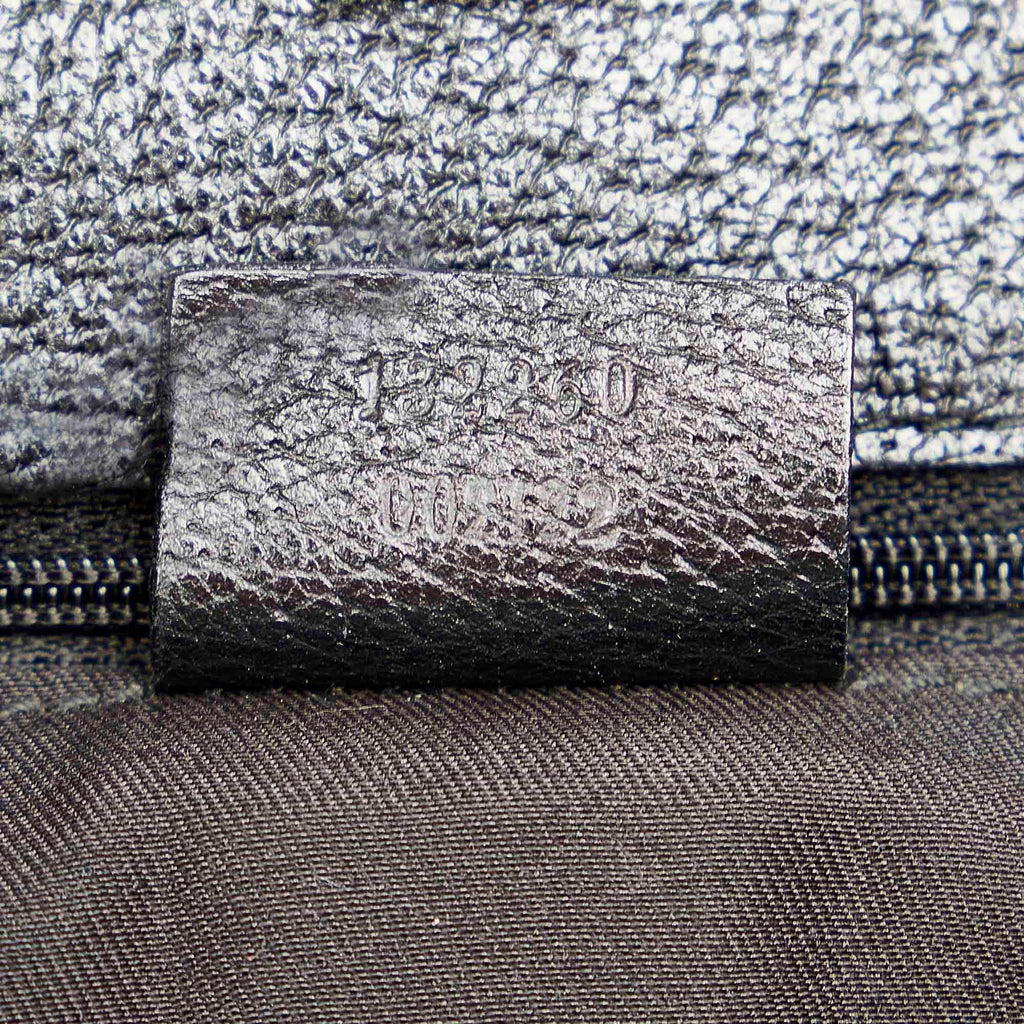 Gucci Gucci Canvas Shoulder Bag (SHG-21713)