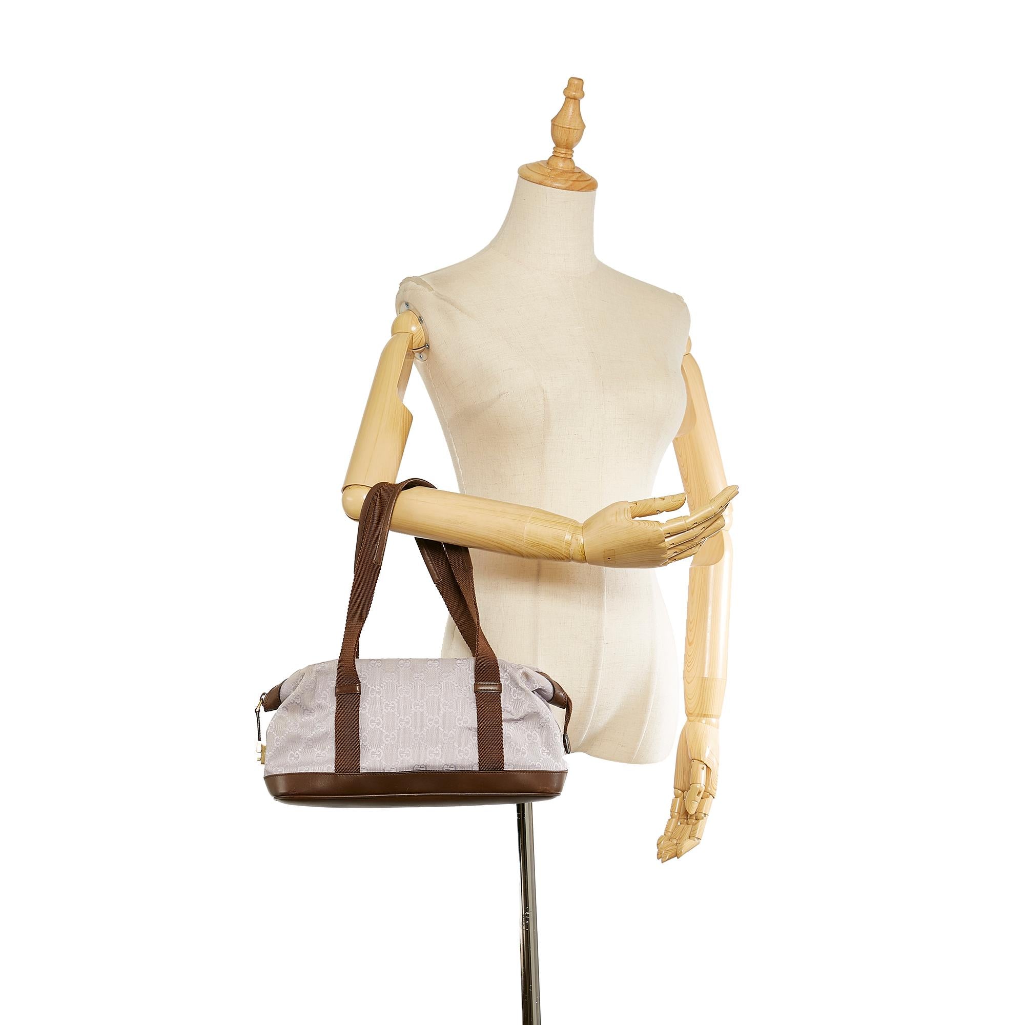 Gucci Gucci Canvas Shoulder Bag (SHG-25001)
