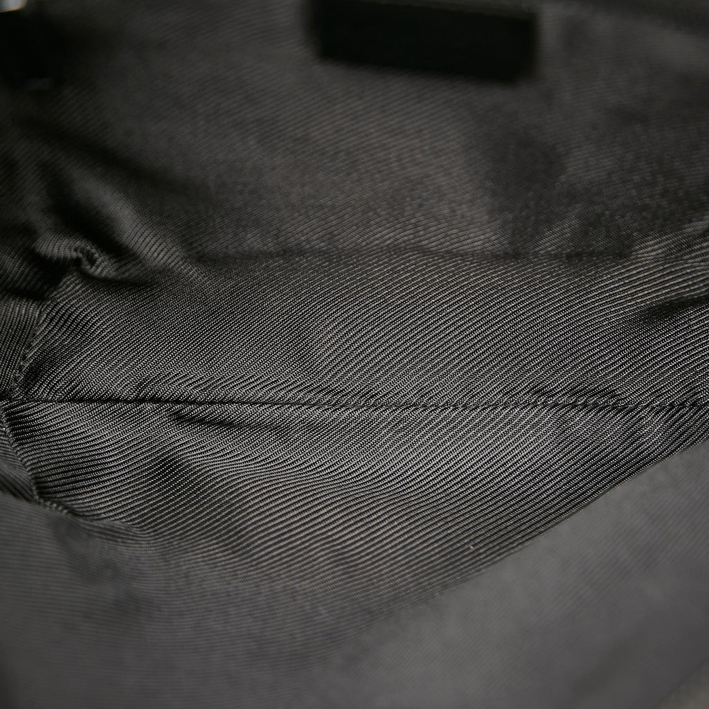Gucci Gucci Canvas Shoulder Bag (SHG-25053)