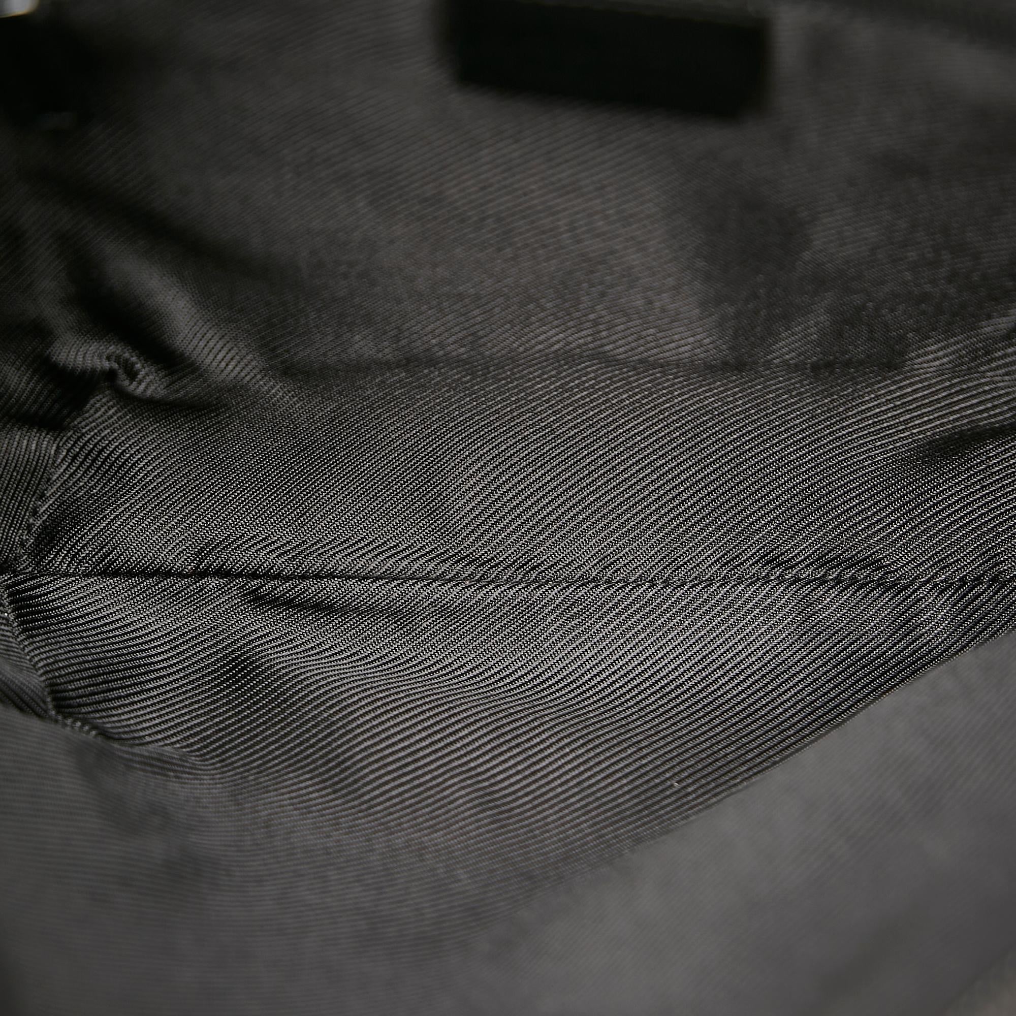 Gucci Gucci Canvas Shoulder Bag (SHG-25053)