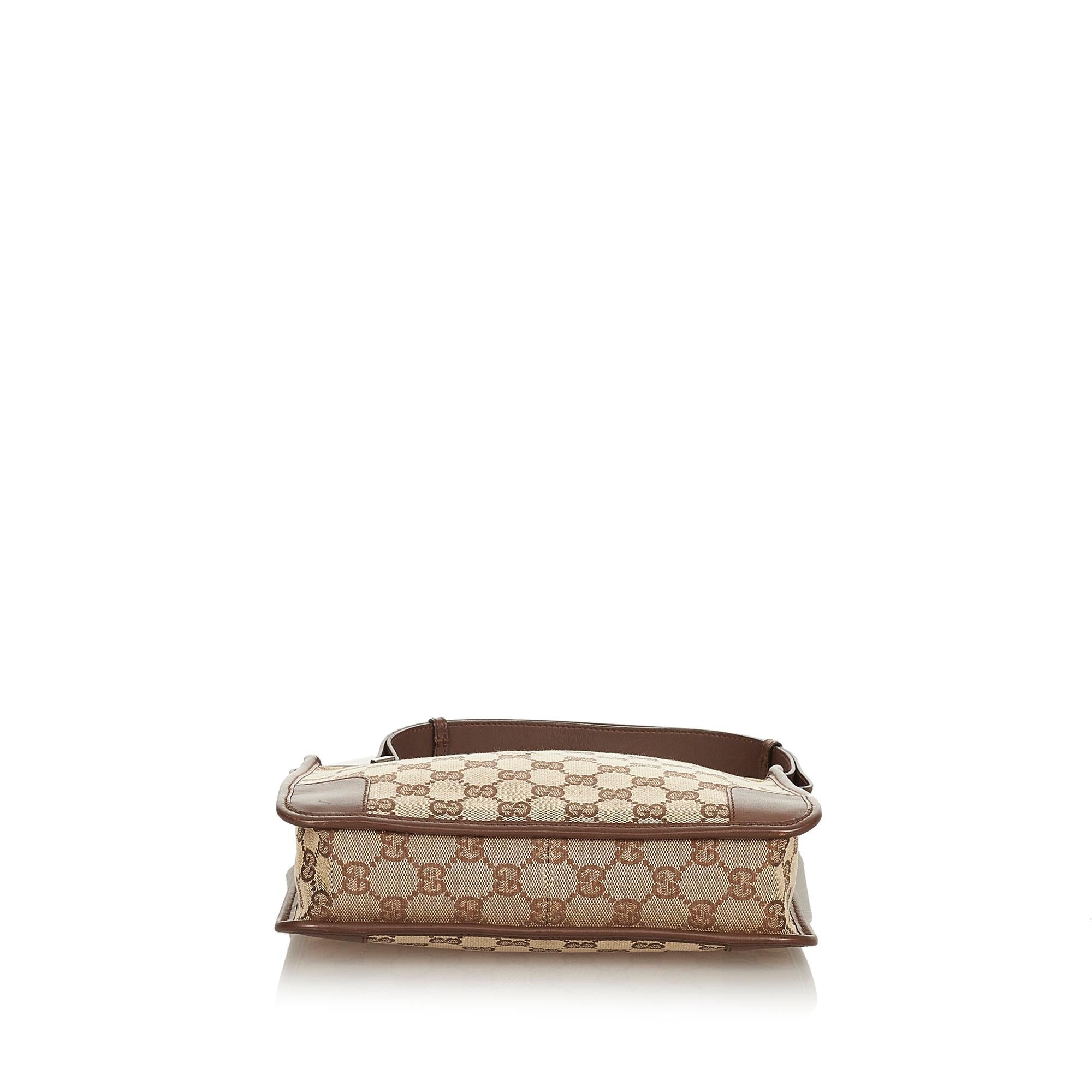 Gucci Gucci Canvas Shoulder Bag (SHG-26648)
