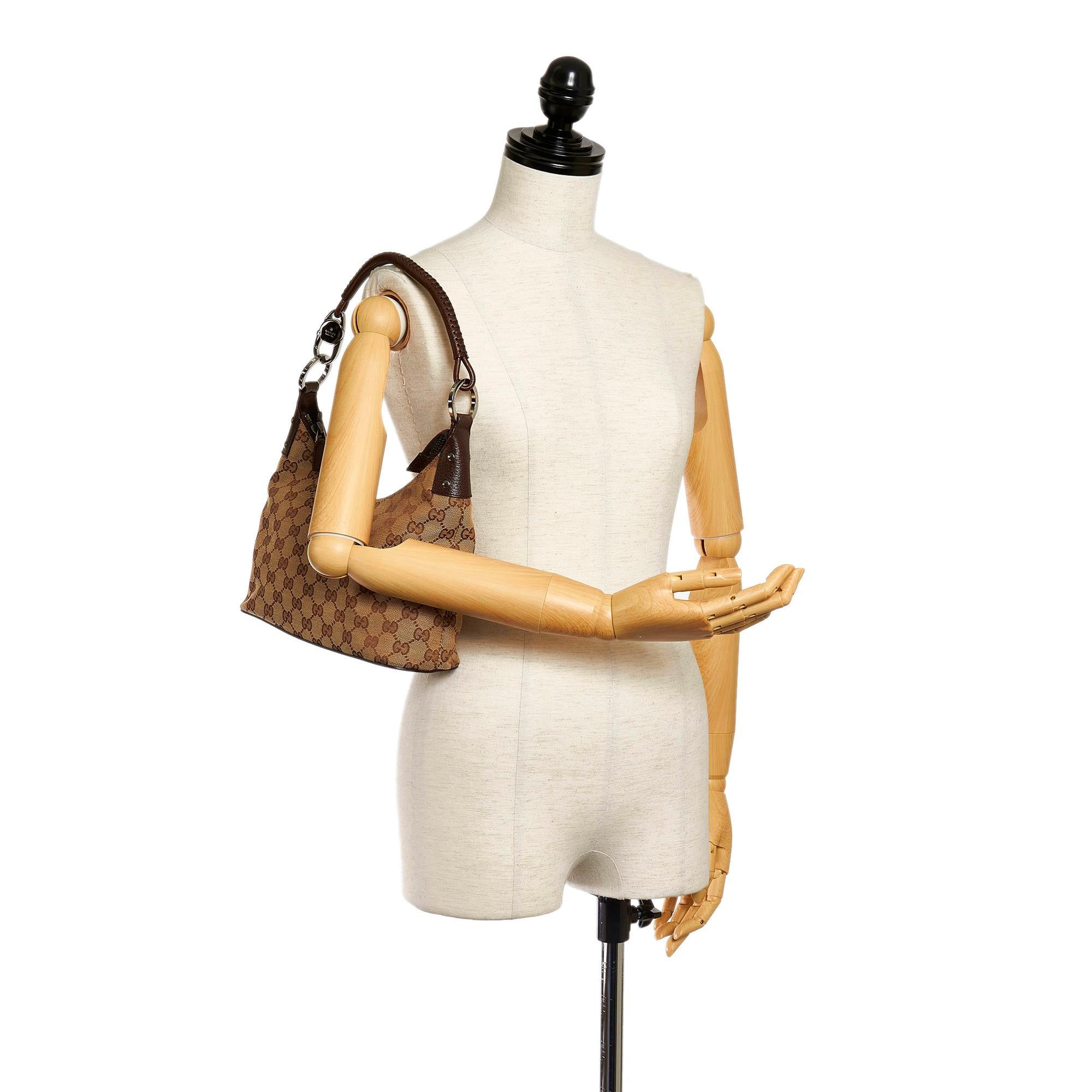 Gucci Gucci Canvas Shoulder Bag (SHG-28305)