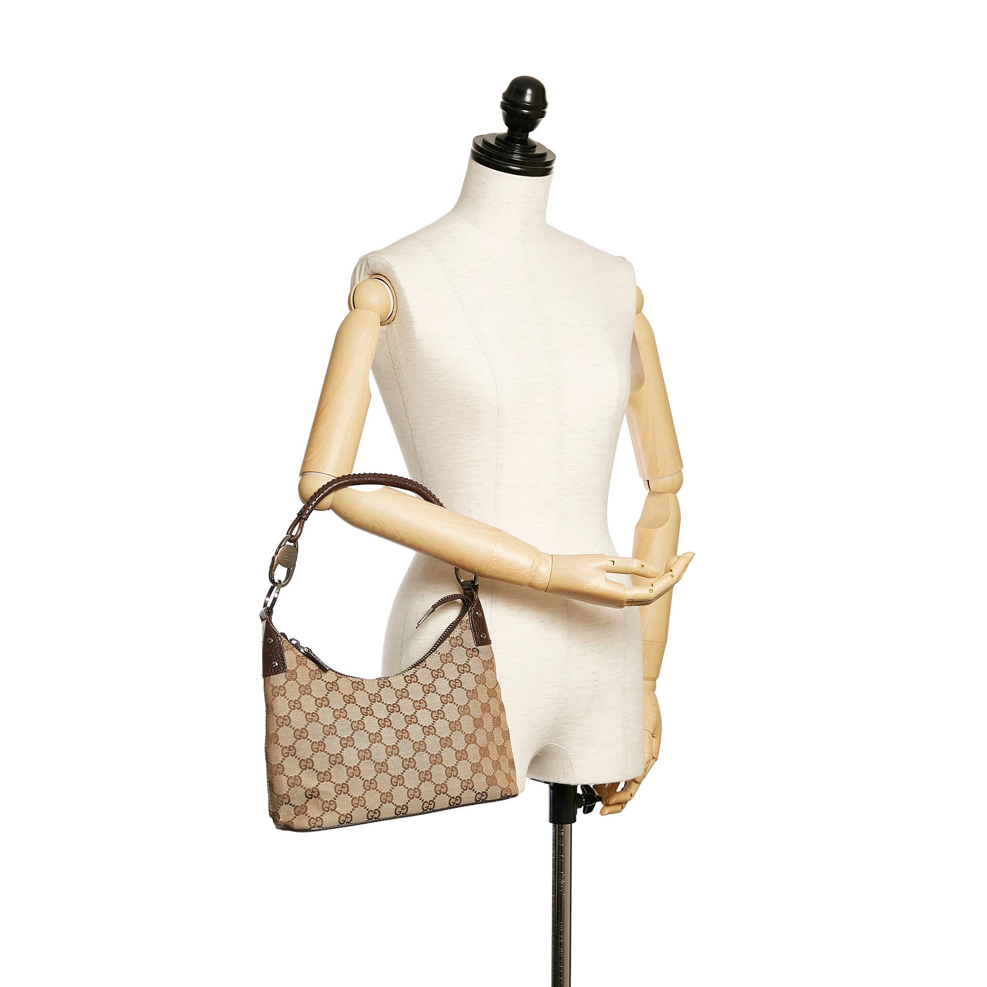 Gucci Gucci Canvas Shoulder Bag (SHG-28517)