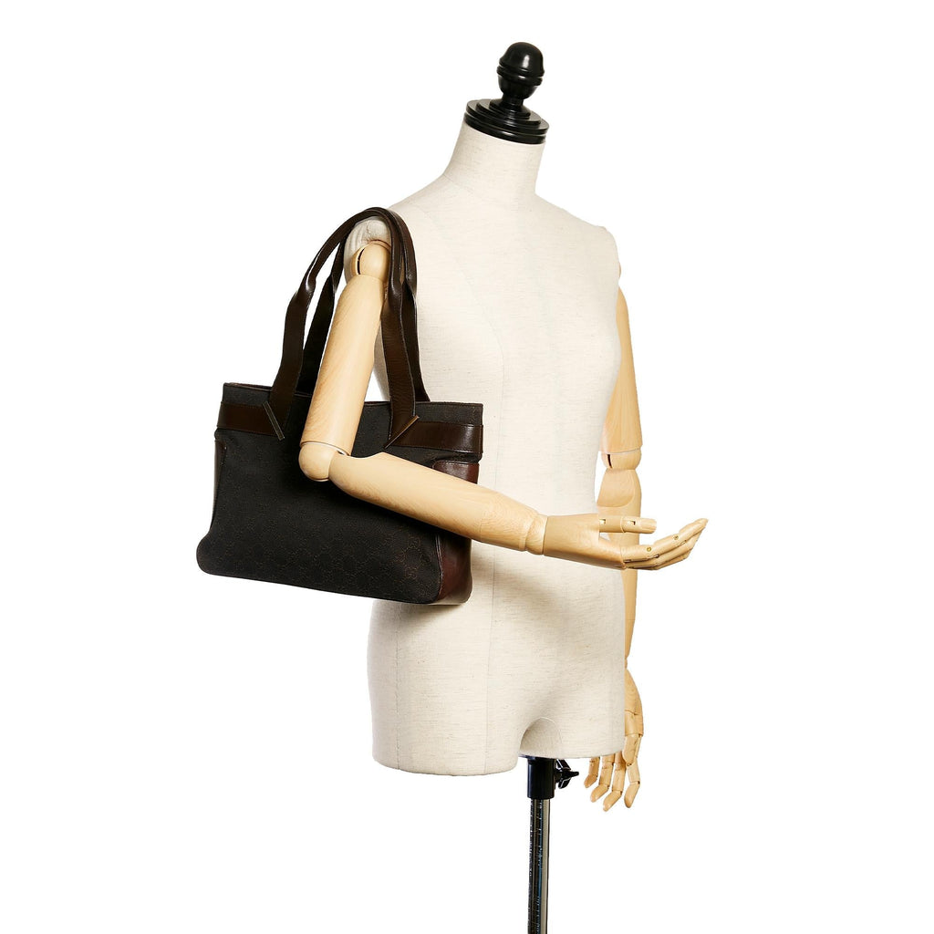 Gucci Gucci Canvas Shoulder Bag (SHG-28960)