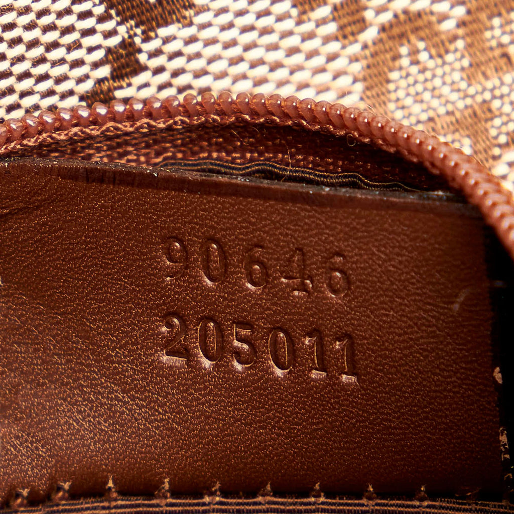 Gucci Gucci Canvas Shoulder Bag (SHG-28963)