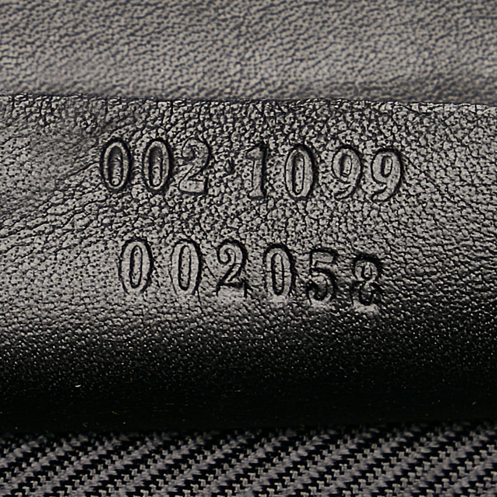 Gucci Gucci Canvas Shoulder Bag (SHG-29000)