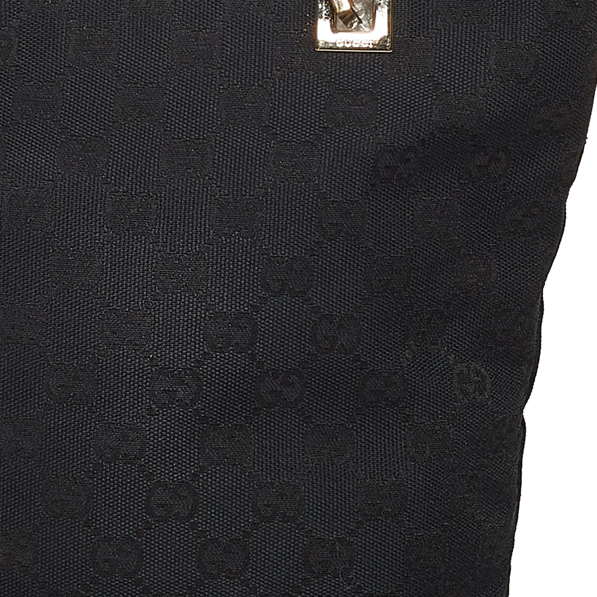 Gucci Gucci Canvas Shoulder Bag (SHG-29000)