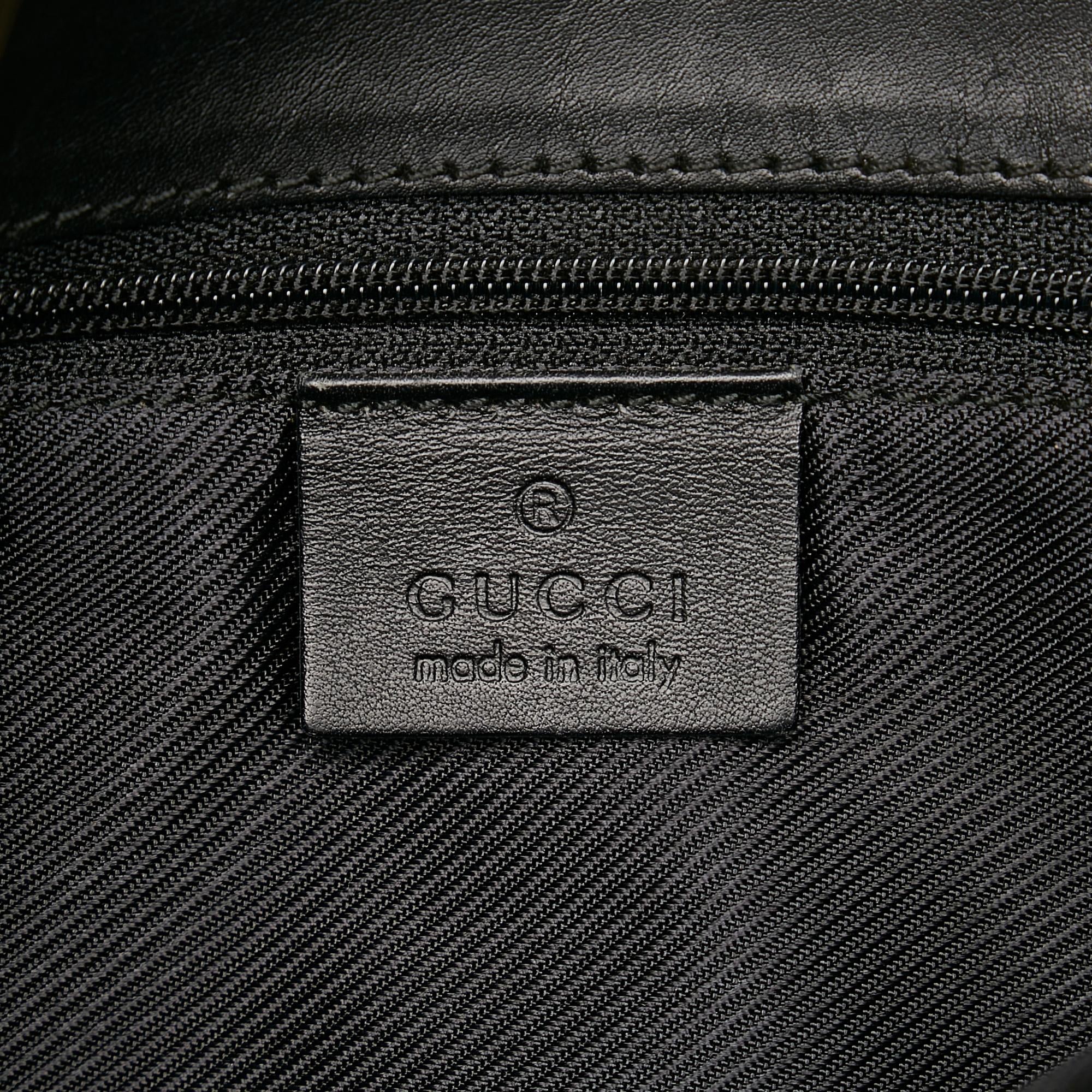 Gucci Gucci Canvas Shoulder Bag (SHG-29000)