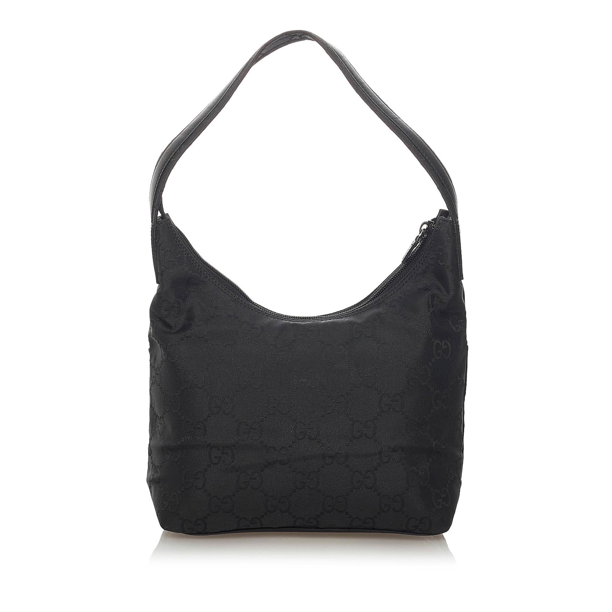Gucci Gucci Canvas Shoulder Bag (SHG-29163)