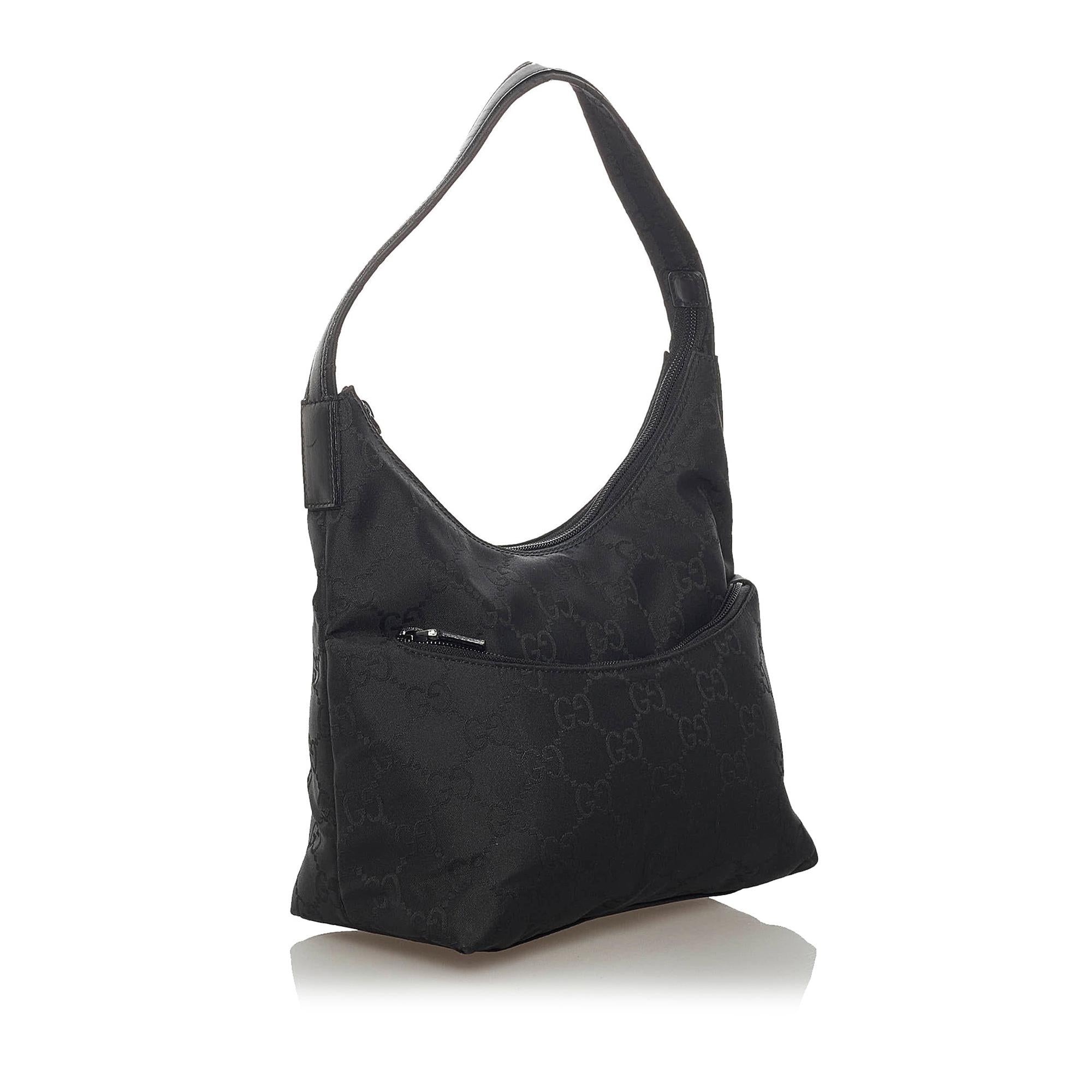 Gucci Gucci Canvas Shoulder Bag (SHG-29163)