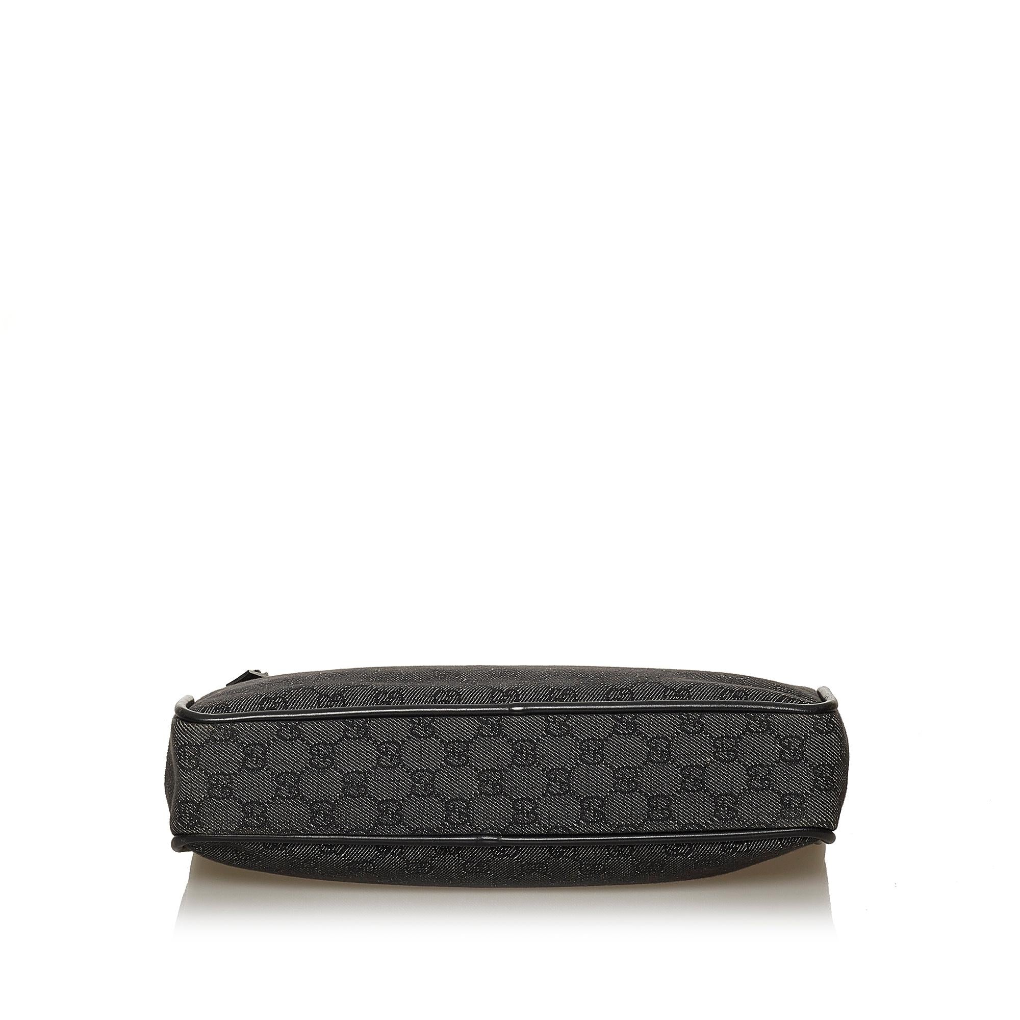 Gucci Gucci Canvas Shoulder Bag (SHG-29172)