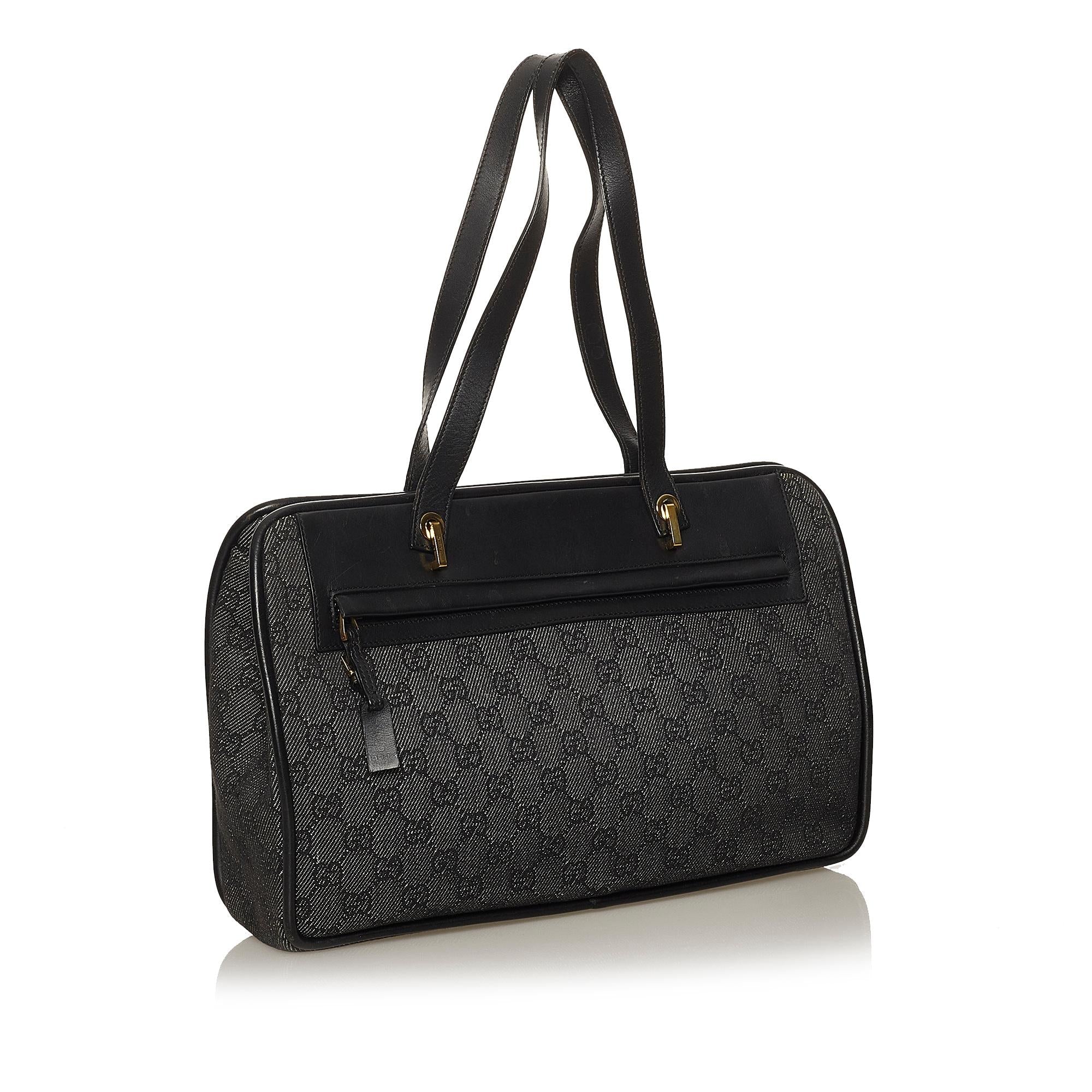 Gucci Gucci Canvas Shoulder Bag (SHG-29172)