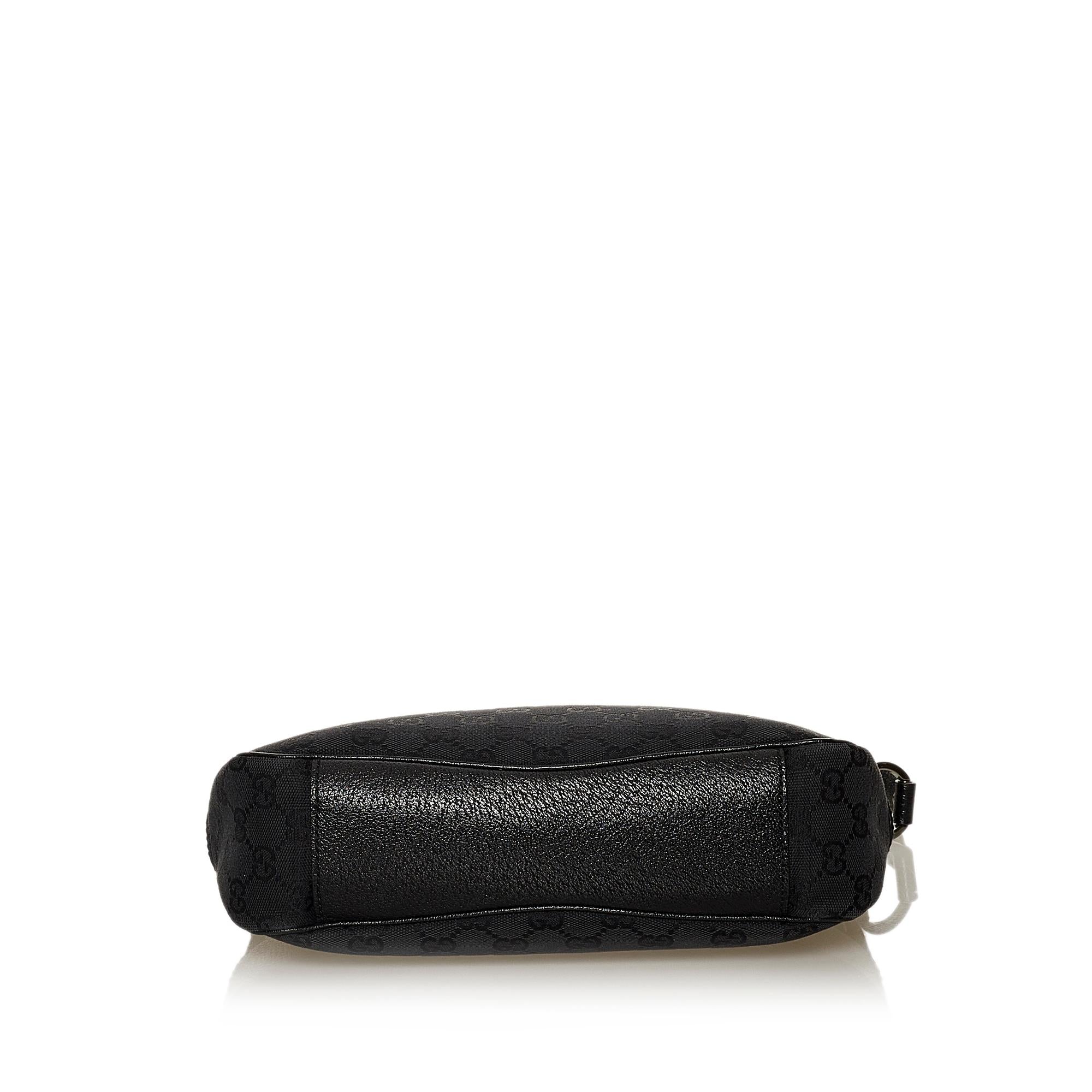 Gucci Gucci Canvas Shoulder Bag (SHG-29197)