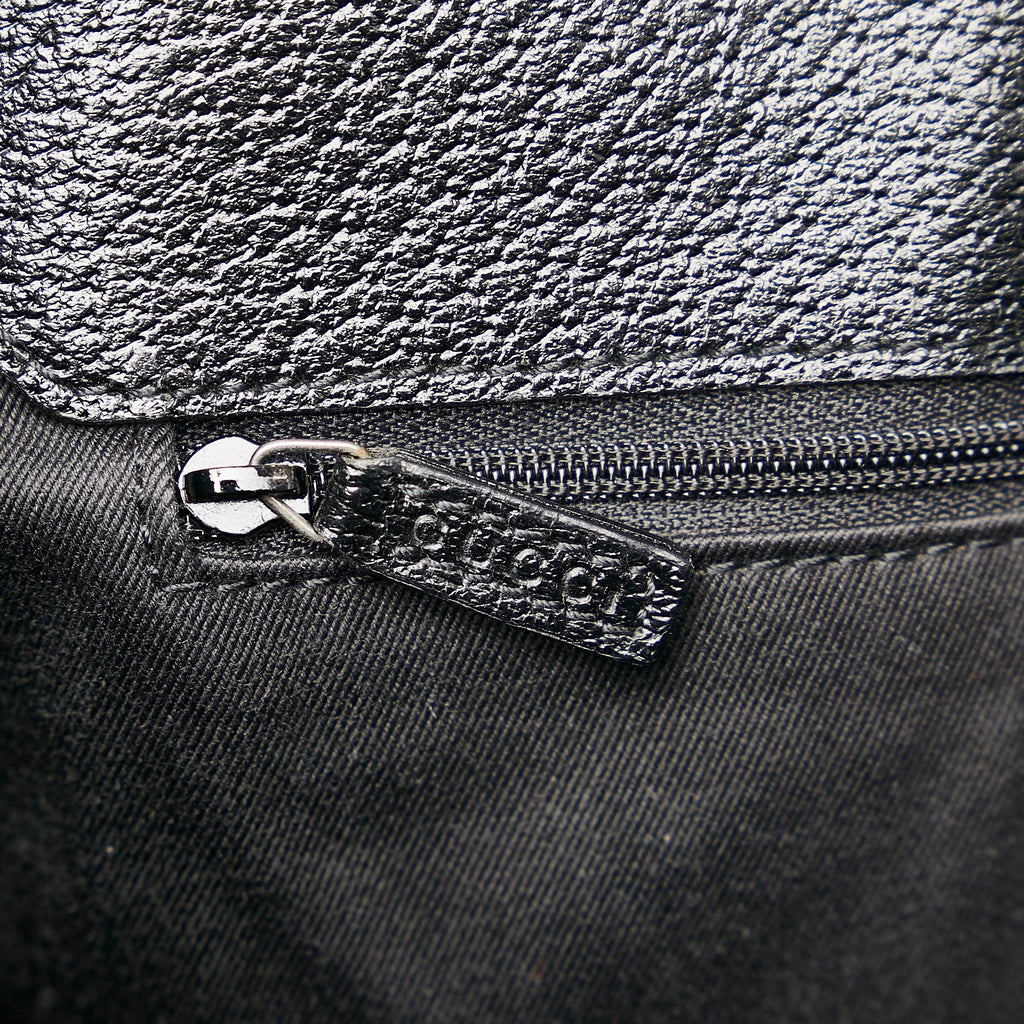 Gucci Gucci Canvas Shoulder Bag (SHG-29197)