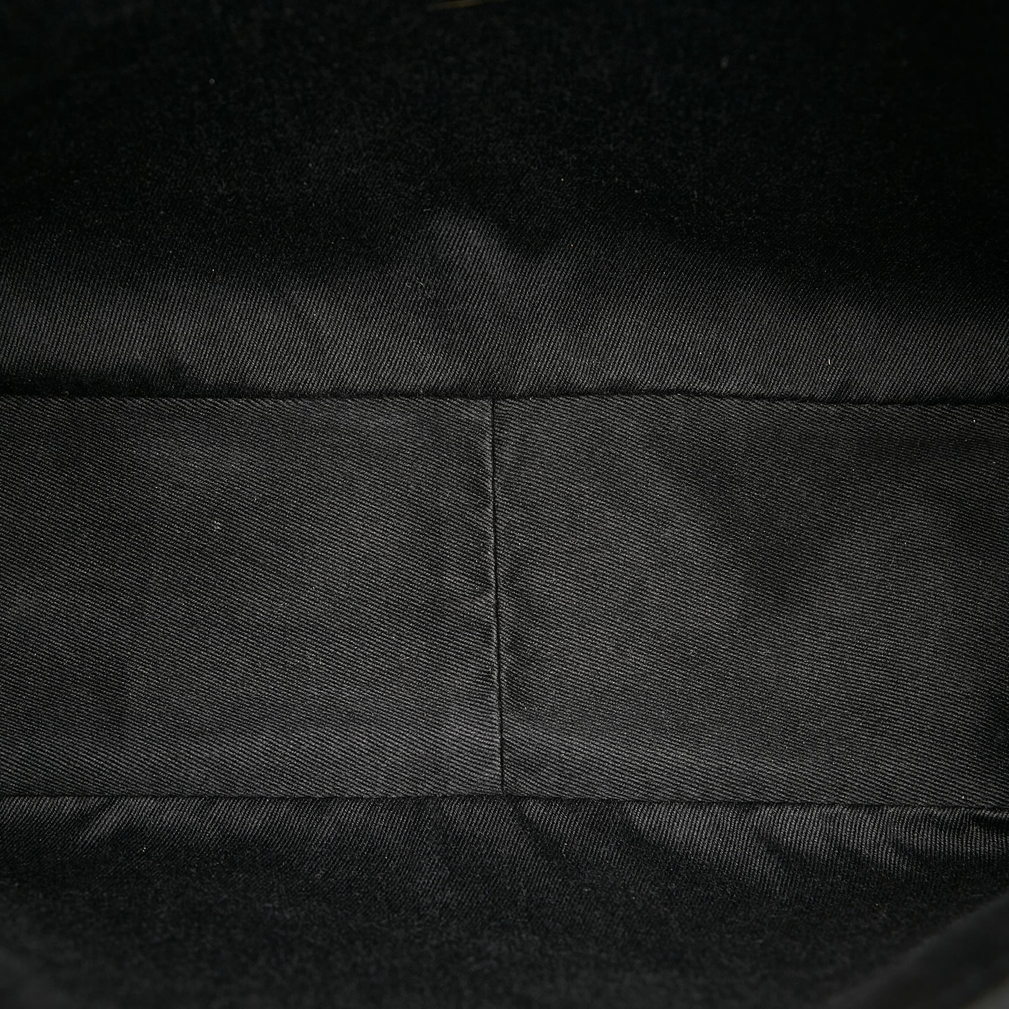 Gucci Gucci Canvas Shoulder Bag (SHG-29197)