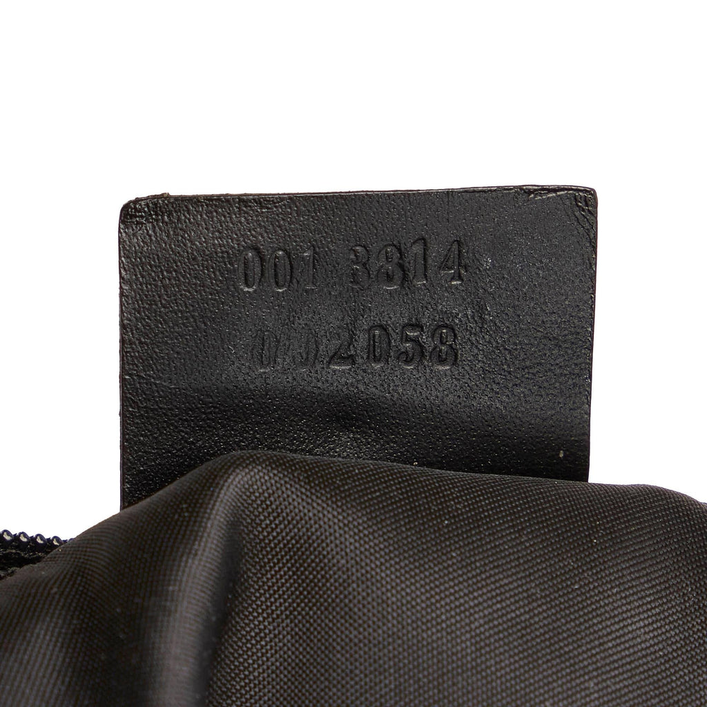Gucci Gucci Canvas Shoulder Bag (SHG-29465)