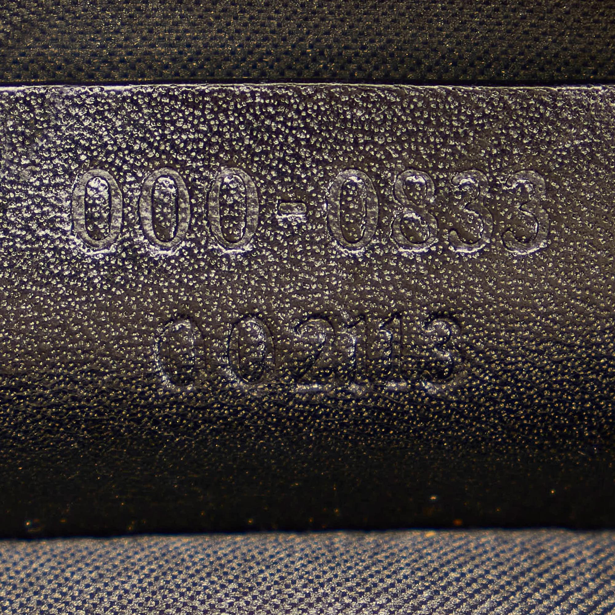 Gucci Gucci Canvas Shoulder Bag (SHG-29789)