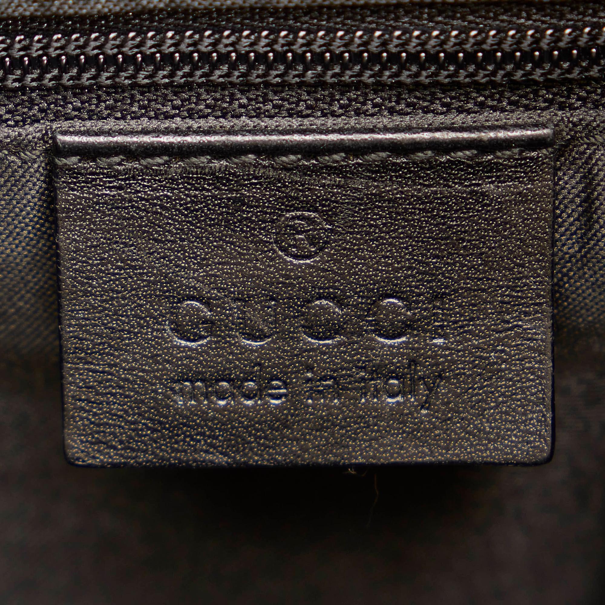 Gucci Gucci Canvas Shoulder Bag (SHG-29789)