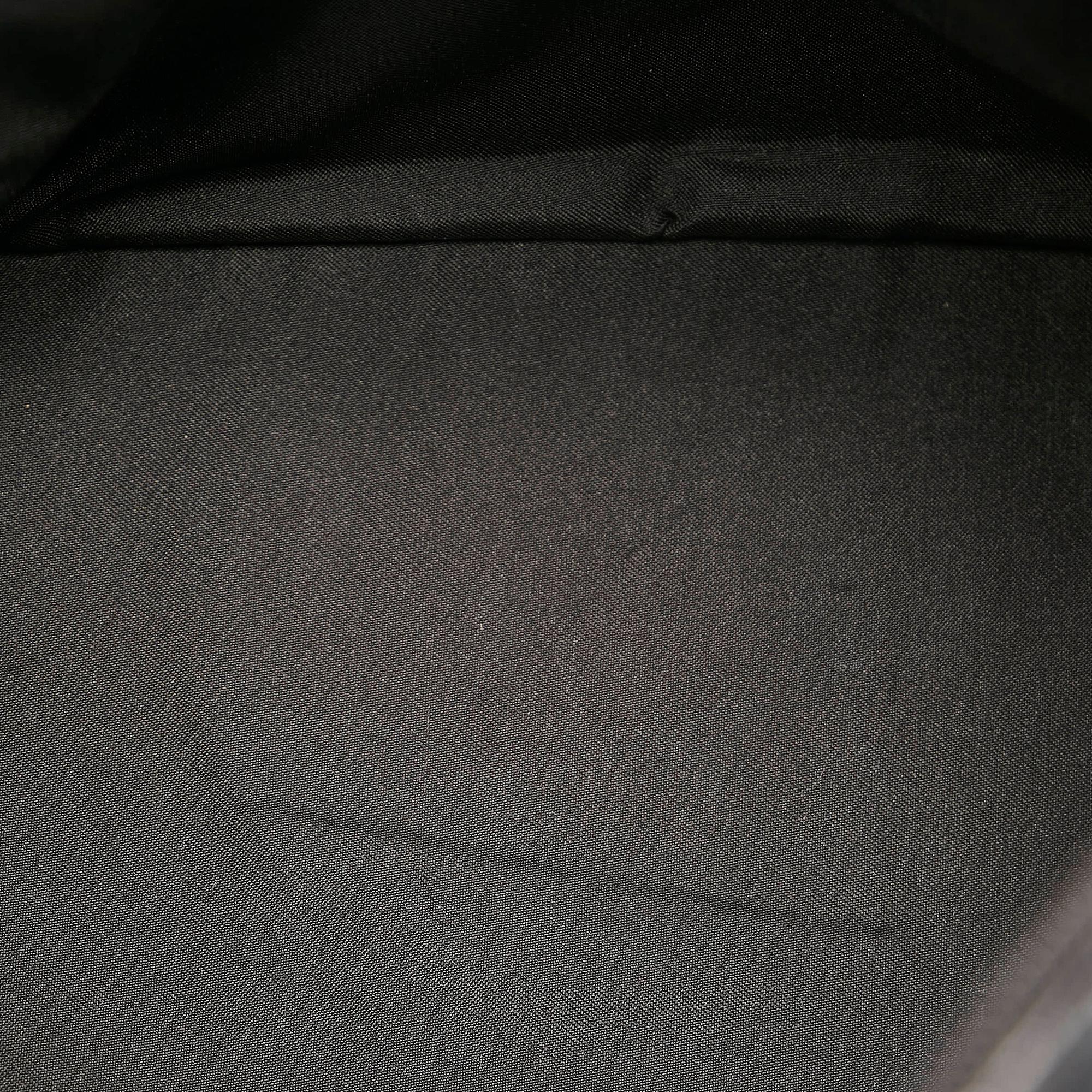 Gucci Gucci Canvas Shoulder Bag (SHG-30441)