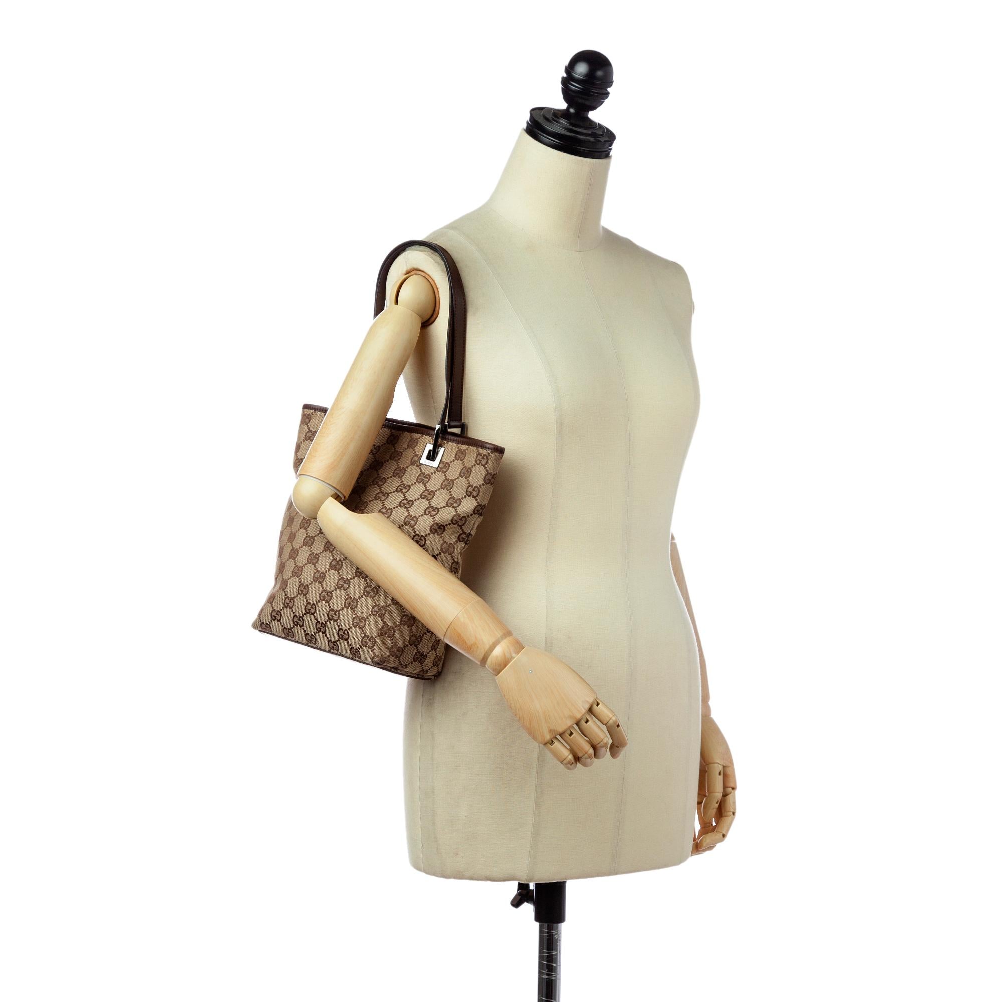 Gucci Gucci Canvas Shoulder Bag (SHG-30506)