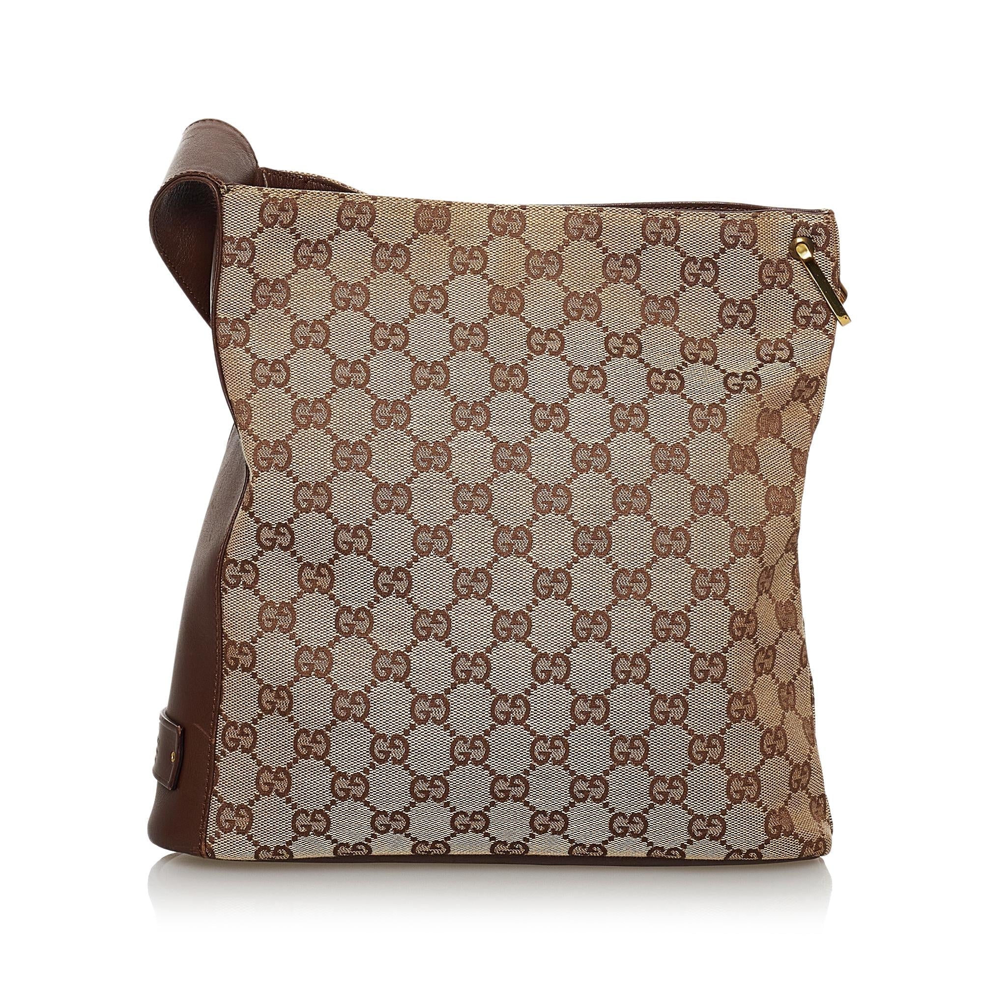 Gucci Gucci Canvas Shoulder Bag (SHG-30527)