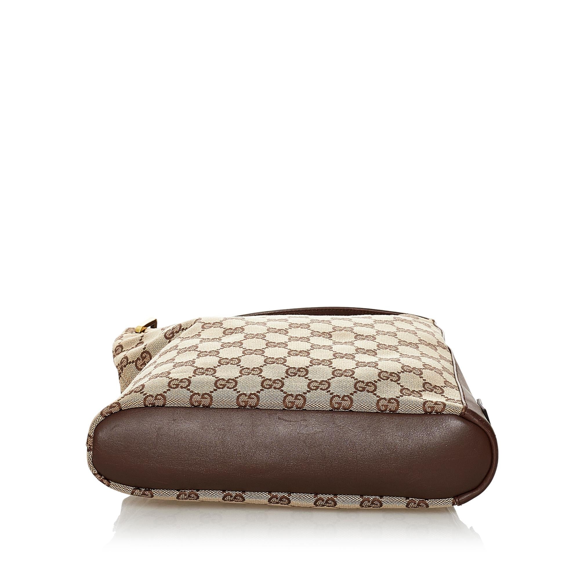 Gucci Gucci Canvas Shoulder Bag (SHG-30527)