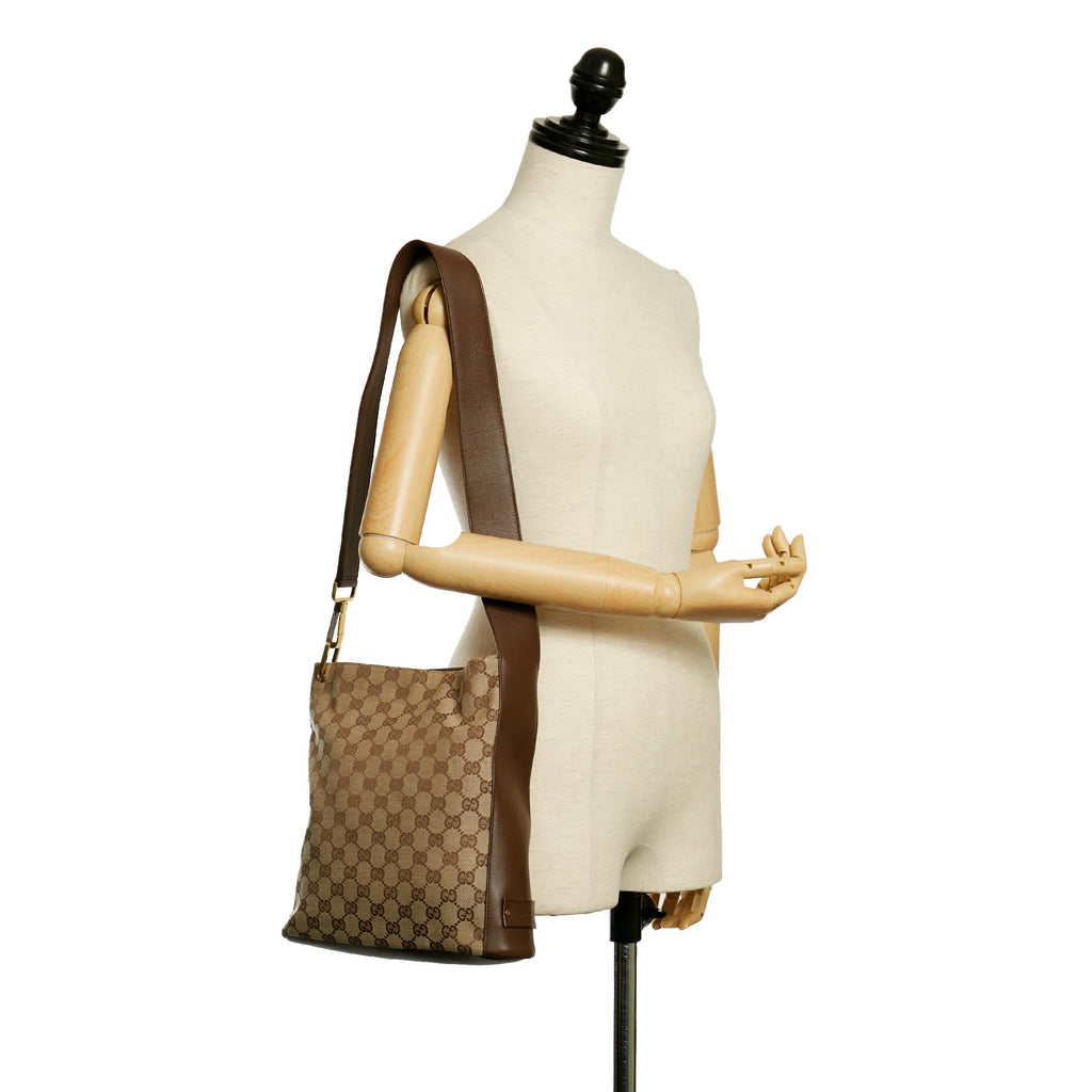 Gucci Gucci Canvas Shoulder Bag (SHG-30527)
