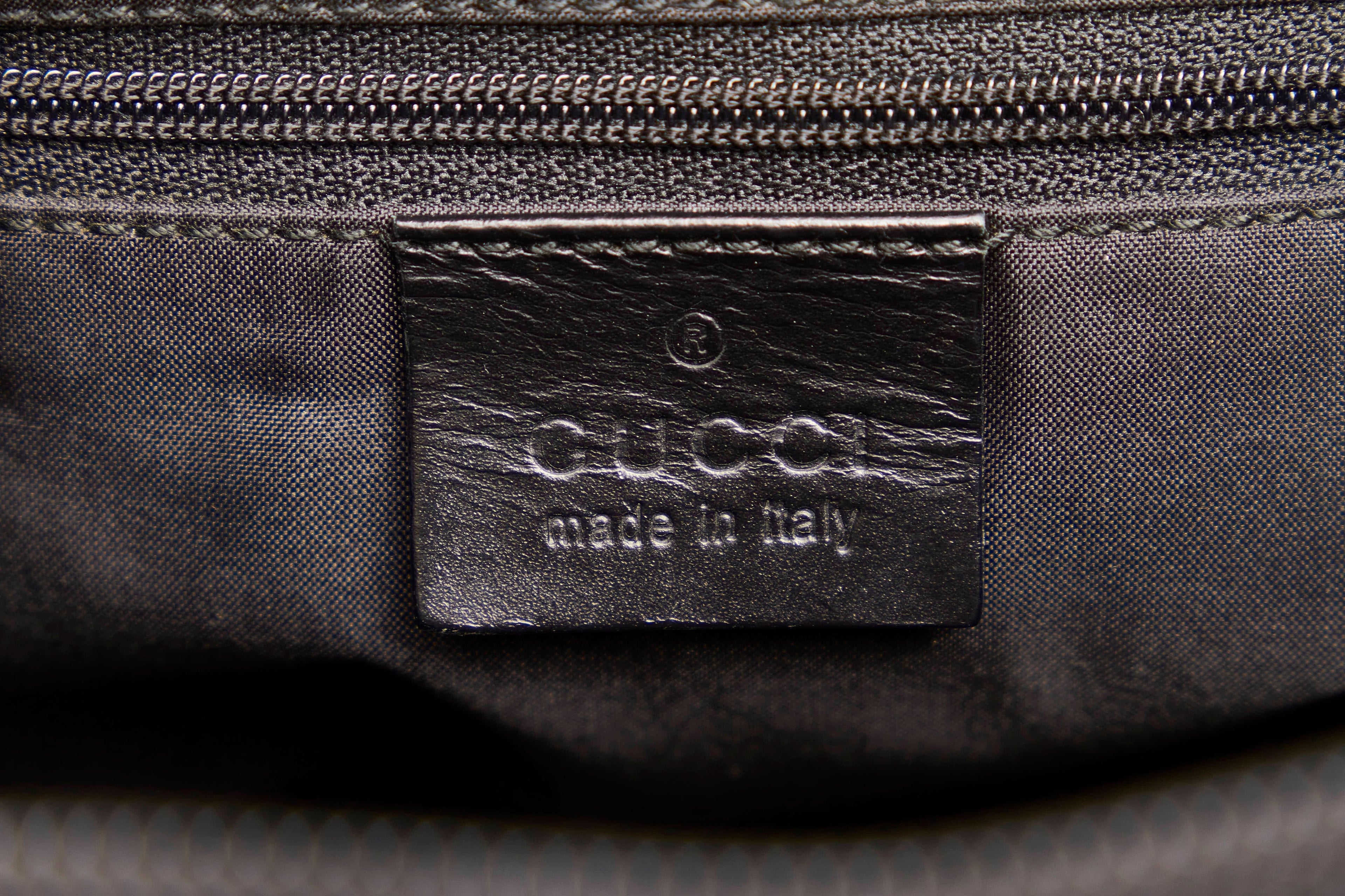 Gucci Gucci Canvas Shoulder Bag (SHG-30939)