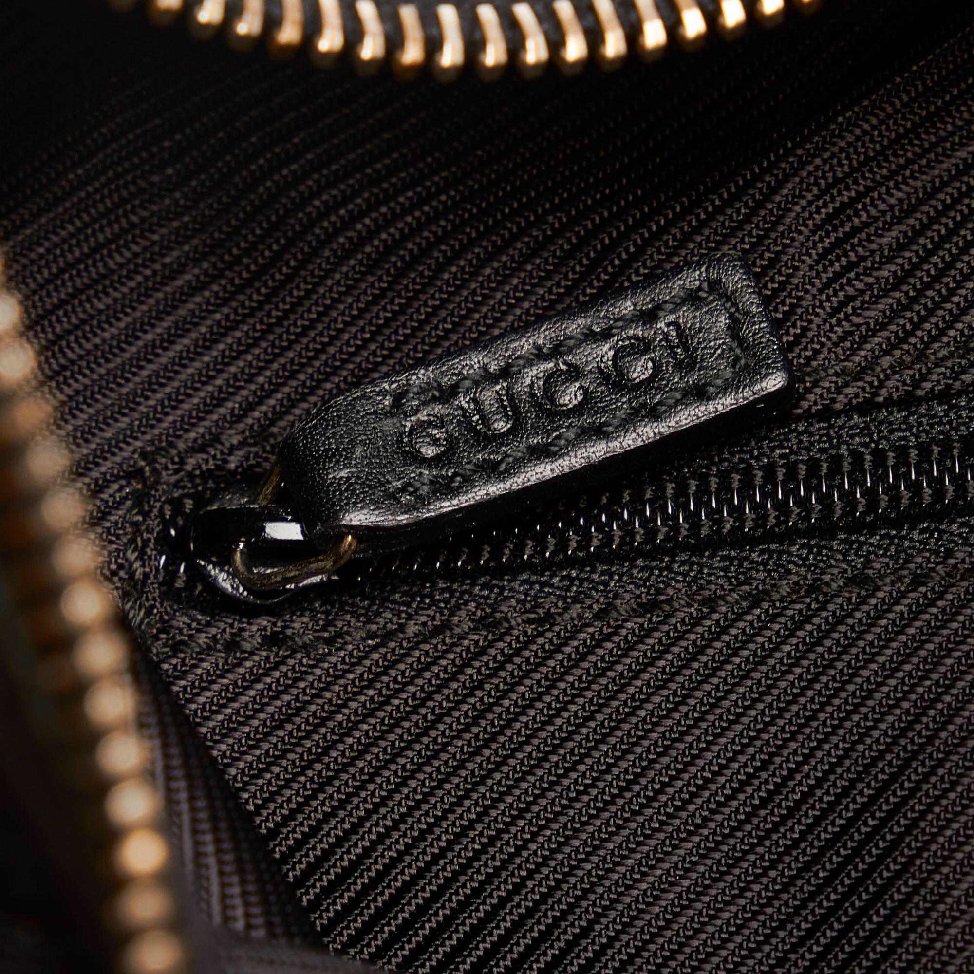 Gucci Gucci Canvas Shoulder Bag (SHG-30970)