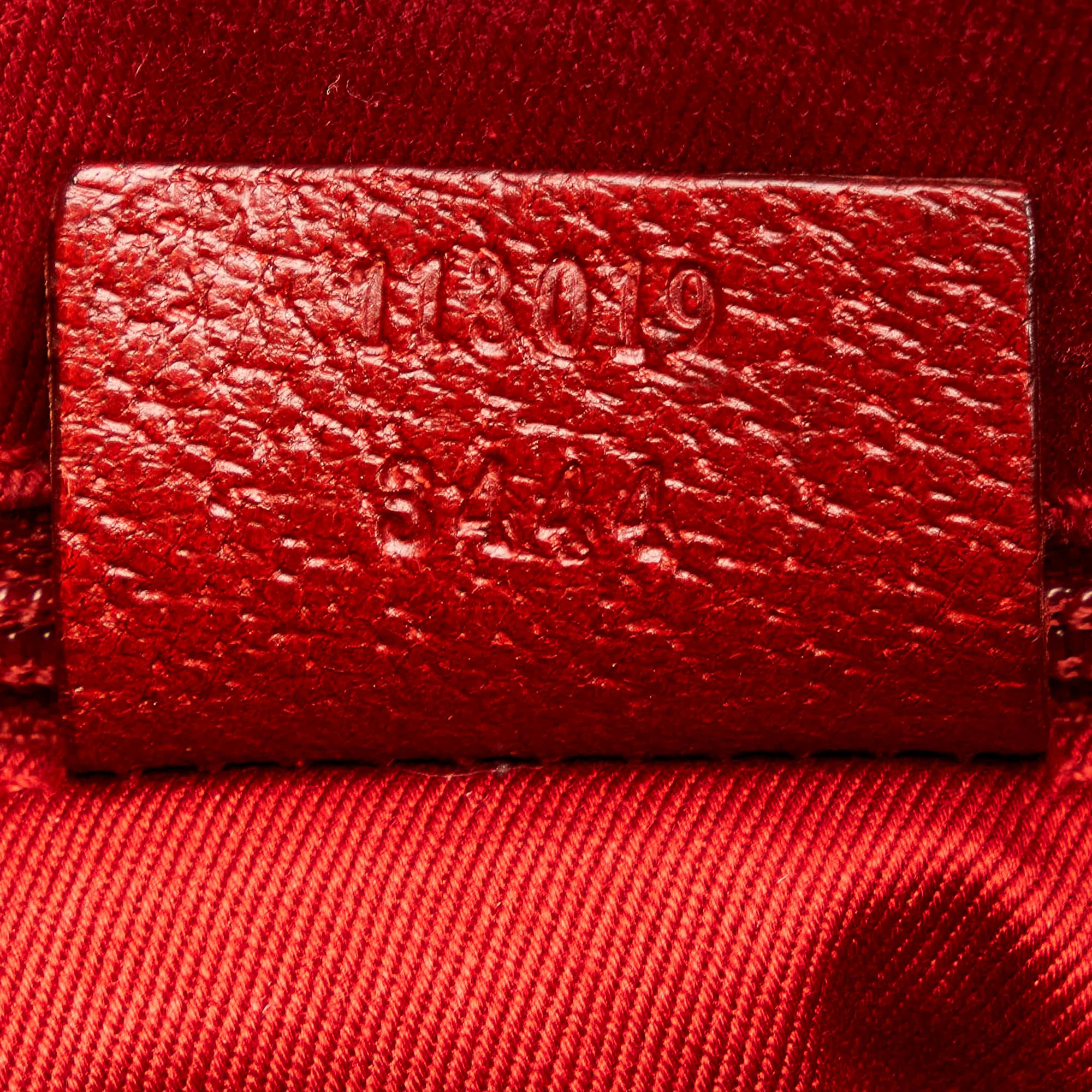 Gucci Gucci Canvas Shoulder Bag (SHG-31115)