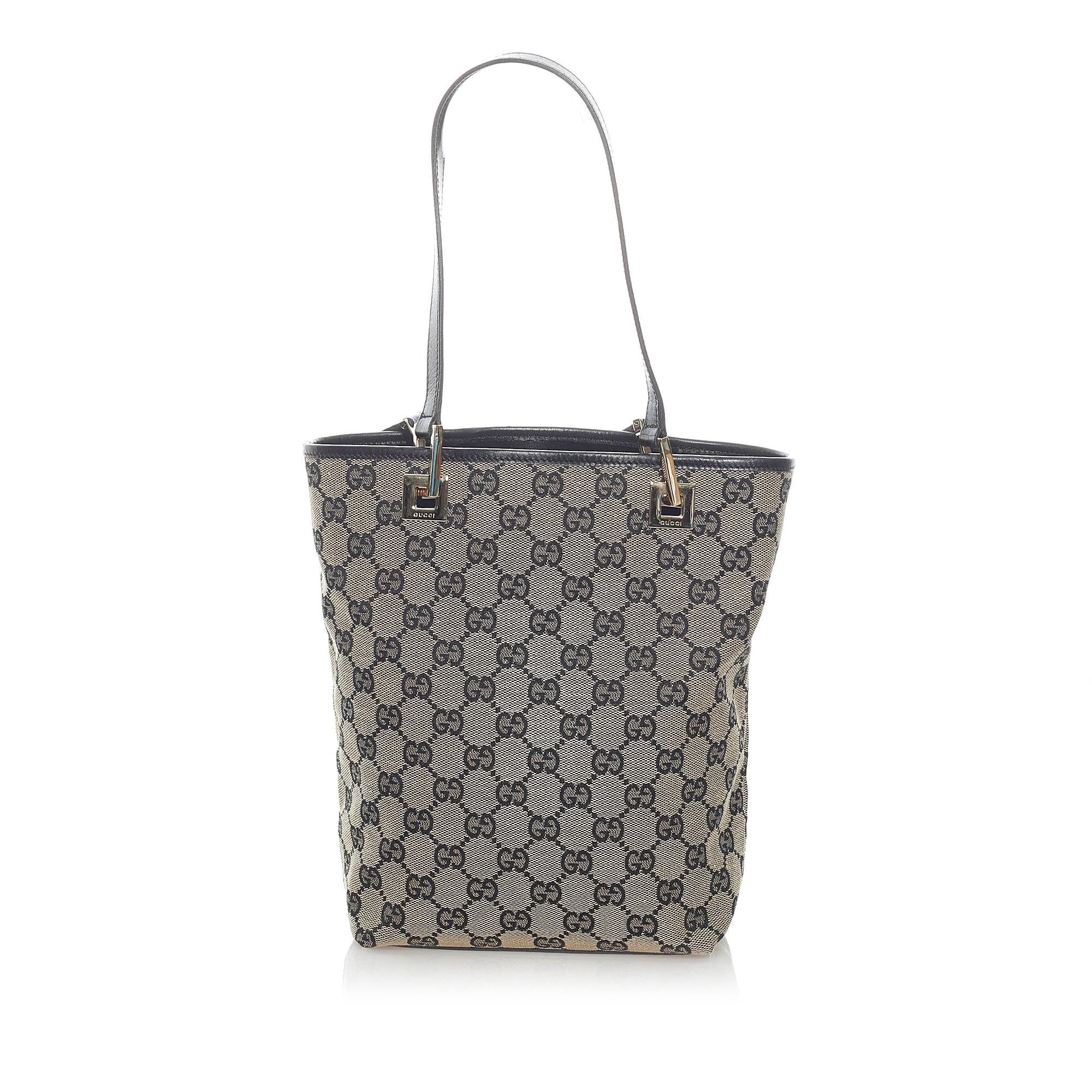 Gucci GG Canvas Shoulder Bag (SHG-31598)